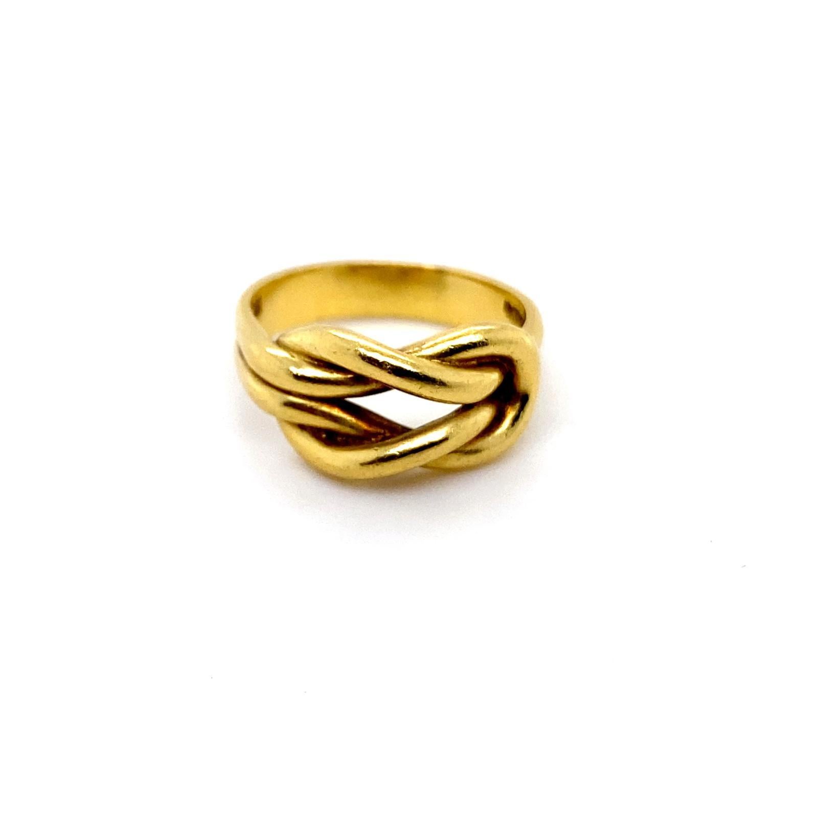 Lovers Knot 18 Karat Yellow Gold Ring For Sale 1