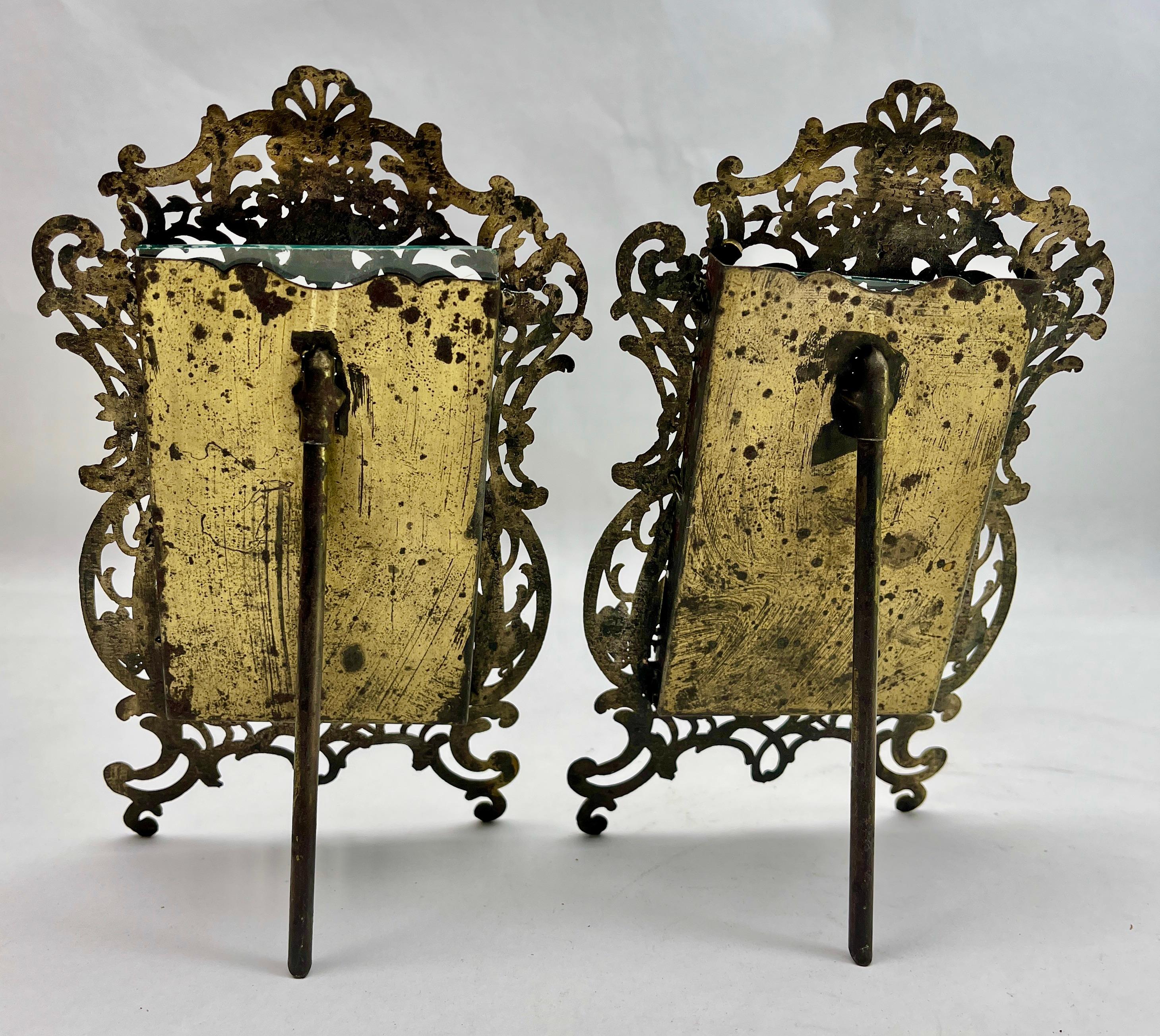 'Lover's Knot' Pair of Picture Frames with glas cover Silver Plate 1860s For Sale 6