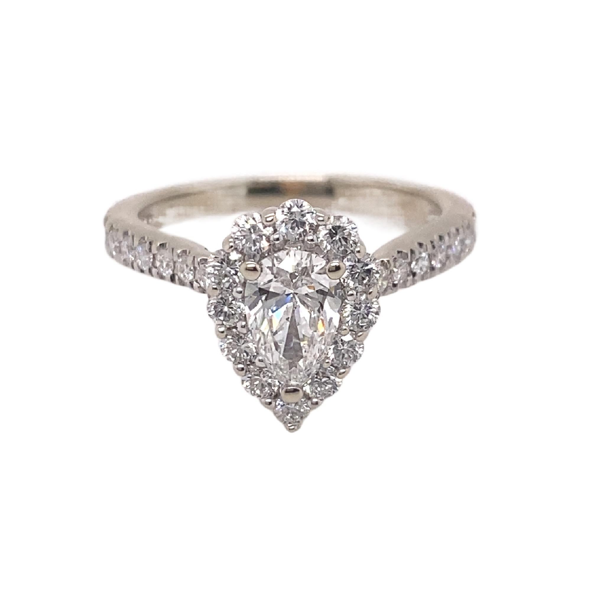 Bague de fiançailles à cadre de 14 carats avec diamant en forme de poire 1 carat Love's Destiny de Zale's en vente 5