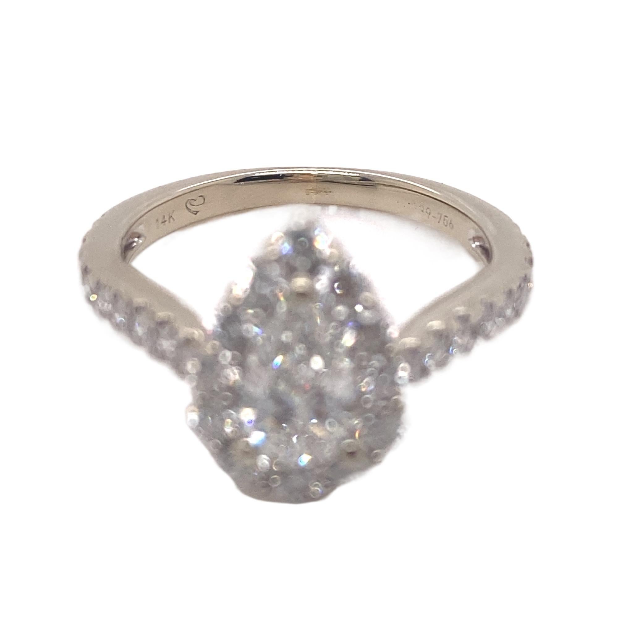 Bague de fiançailles à cadre de 14 carats avec diamant en forme de poire 1 carat Love's Destiny de Zale's Pour femmes en vente