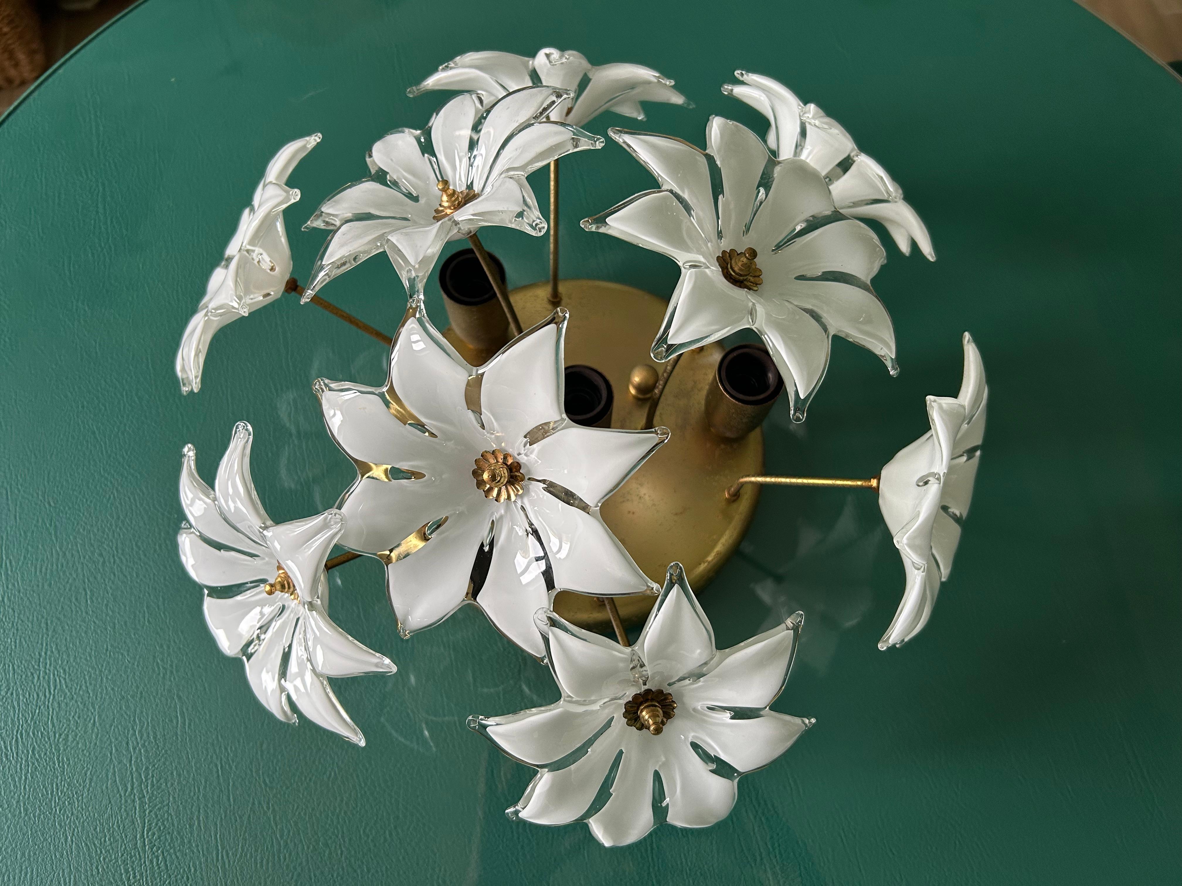 Loves Me Loves Me Not, Lovely and Romantic Murano Ceiling Light, 1970's In Good Condition For Sale In Budapest, HU