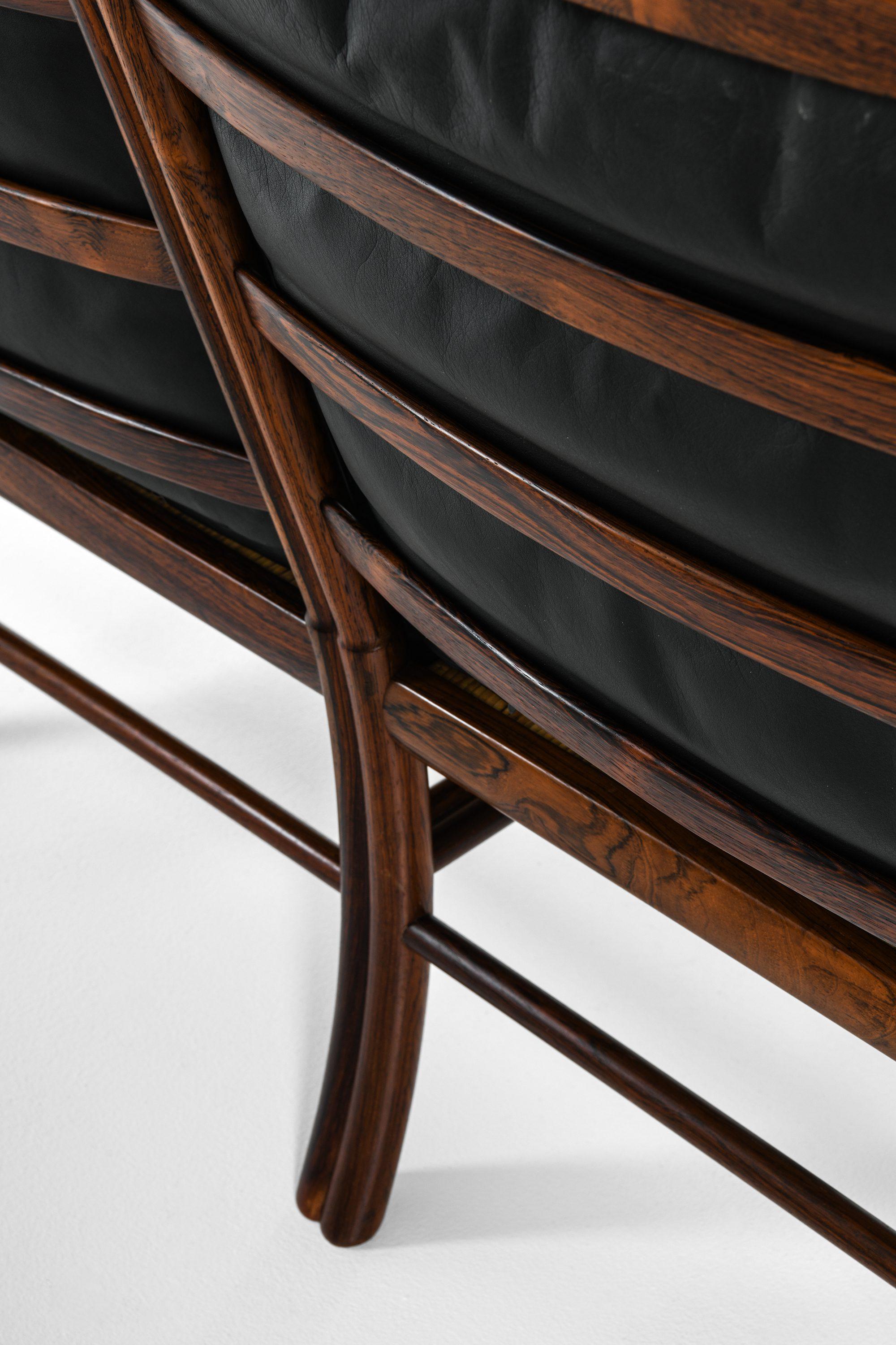 Loveseat Sofa in Rosewood, Woven Cane & Original Leather by Ole Wanscher, 1960's For Sale 3