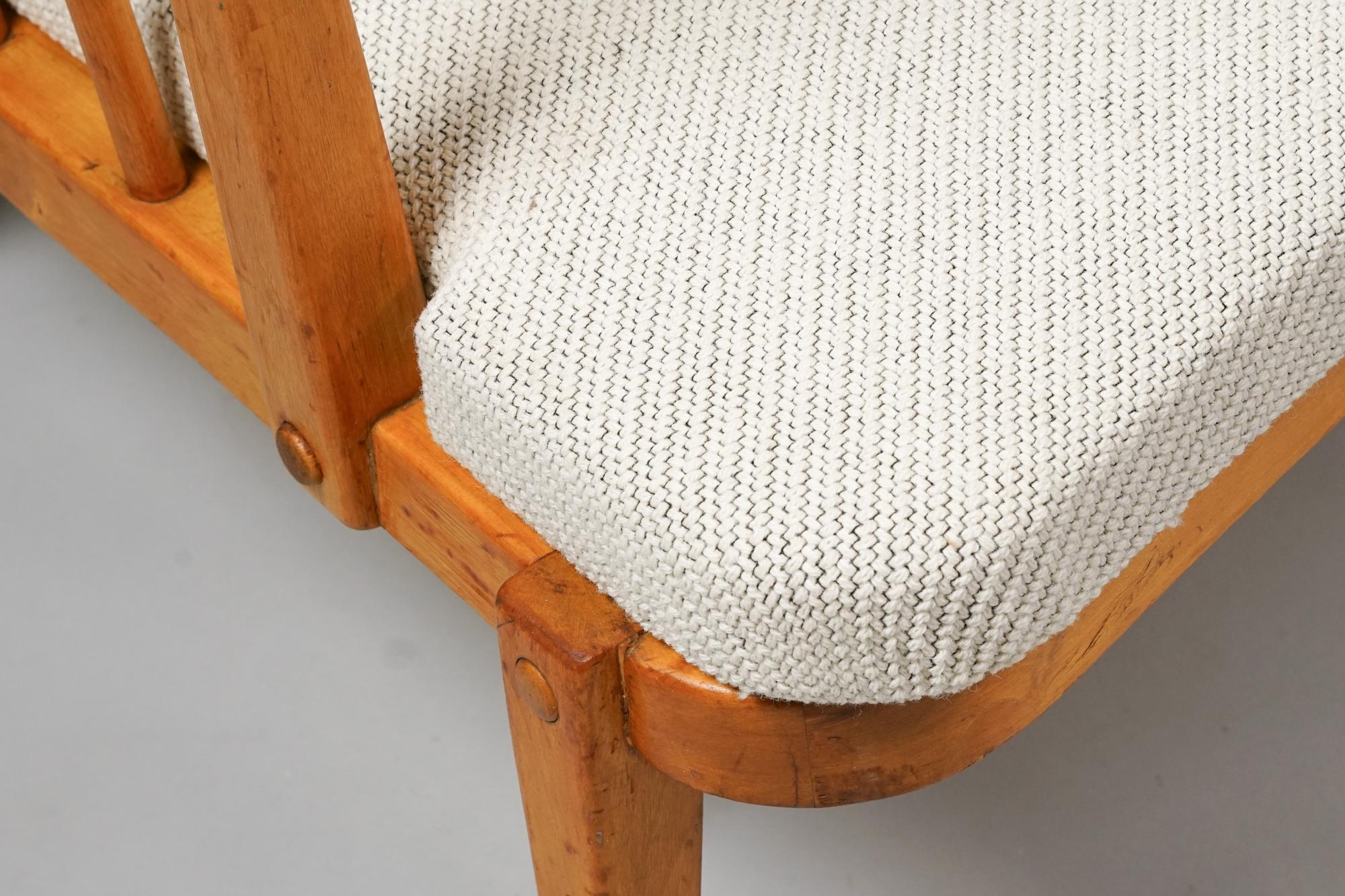 Loveseat Sofa, Werner West, Keravan Puusepät Oy, 1940er Jahre (Mitte des 20. Jahrhunderts) im Angebot