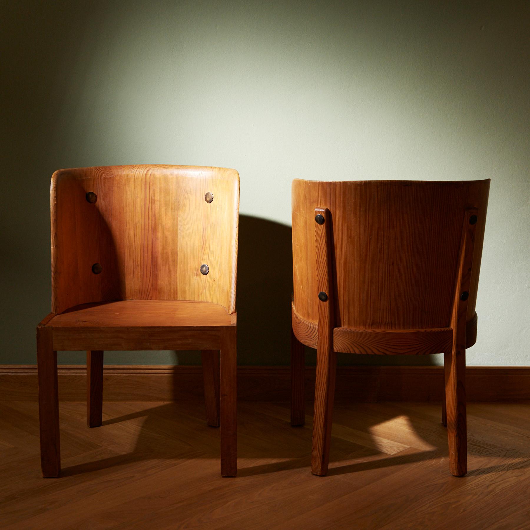 Scandinavian Modern ‘Lovö’ Chairs by Axel Einar Hjorth For Sale