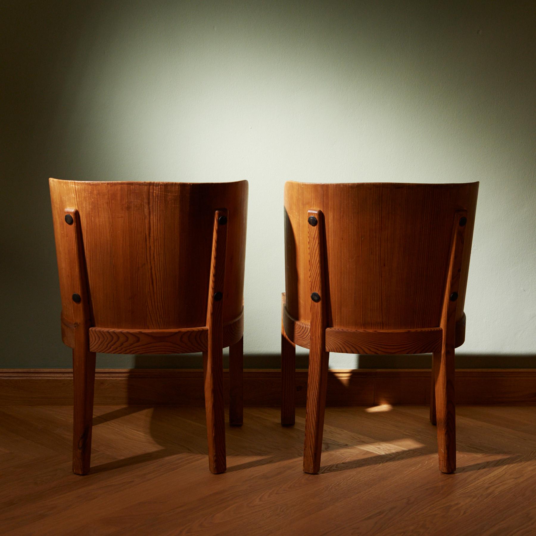 Swedish ‘Lovö’ Chairs by Axel Einar Hjorth For Sale
