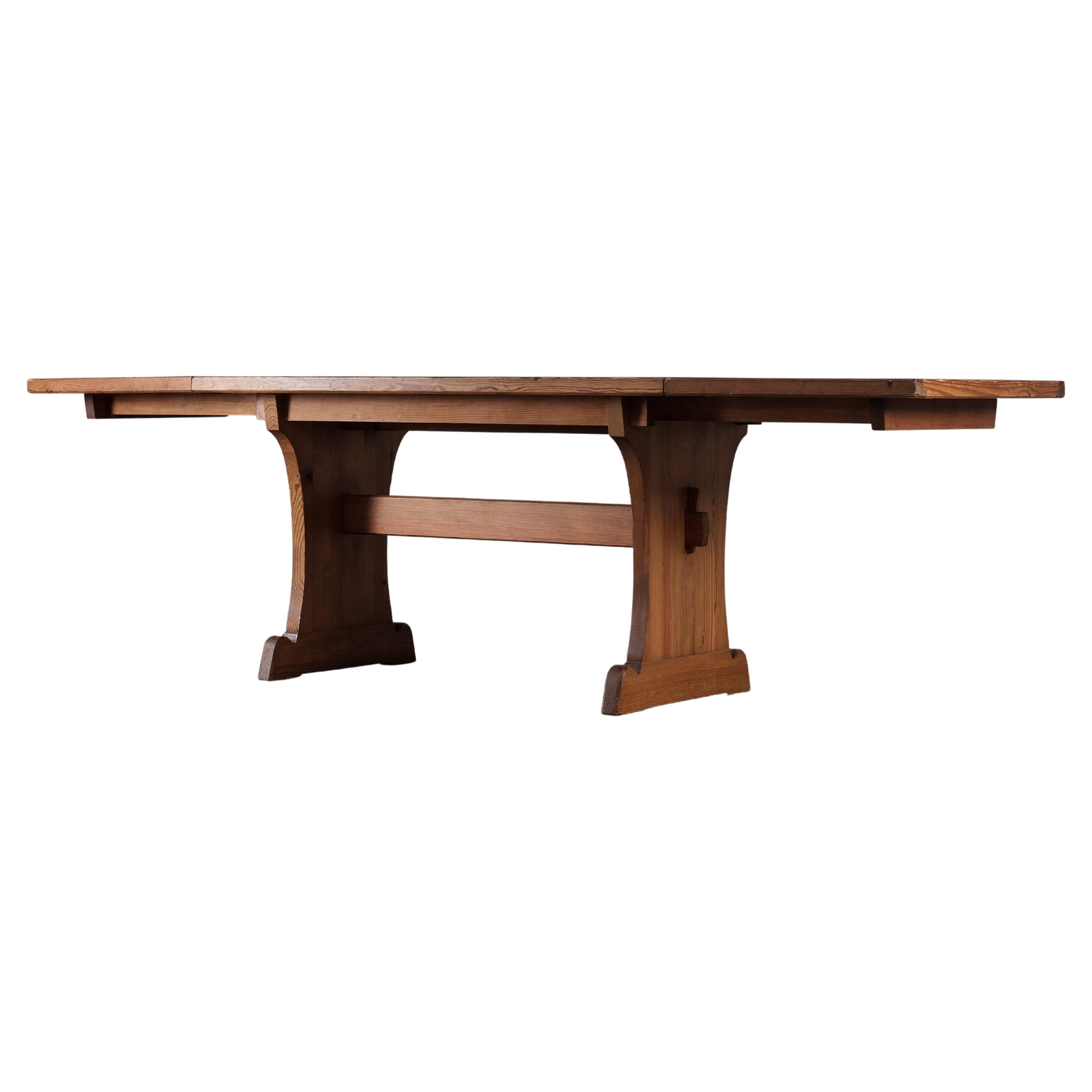 Table «ov » de Nordiska Kompaniet, Suède, années 1940