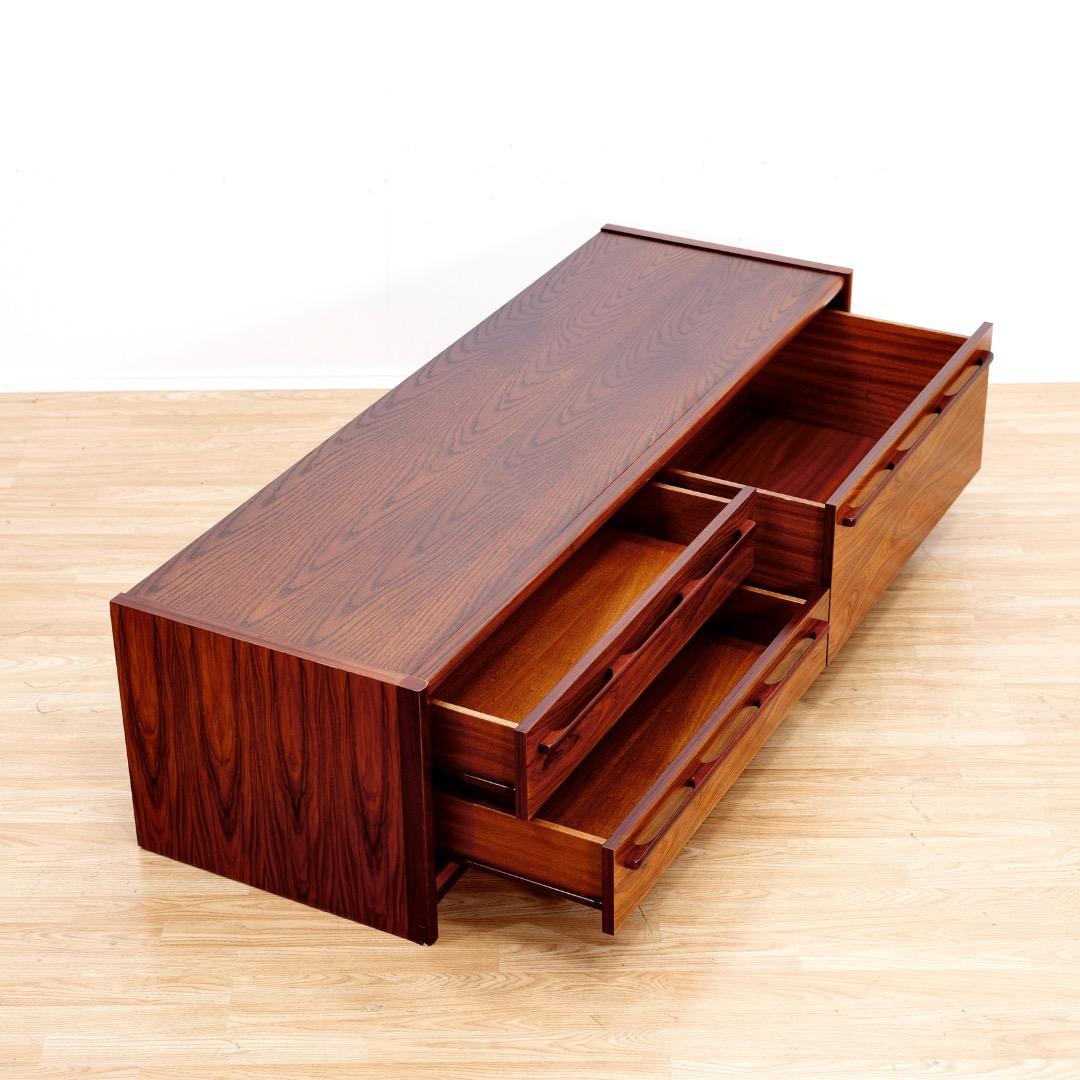 Credenza moderna danese in palissandro degli anni '70 di Faarup Mobelfabrik in vendita 1