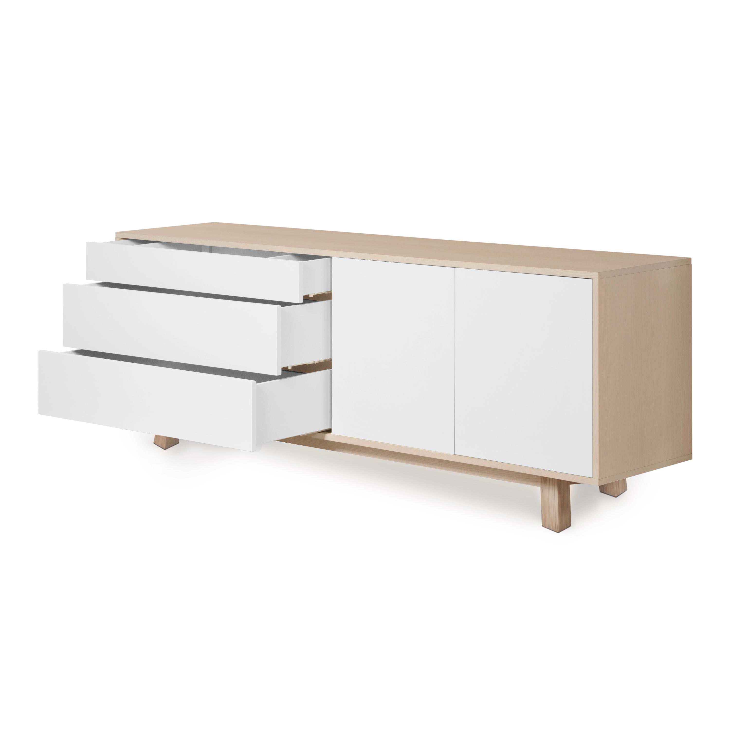 Lacquered French 2-door 3-drawer scandinavian design sideboard, design by Eric Gizard For Sale