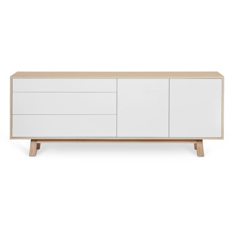 Low 2 Door & 3 Drawer Sideboard in Ash, White and 10 Other Colors In New Condition For Sale In Landivy, FR