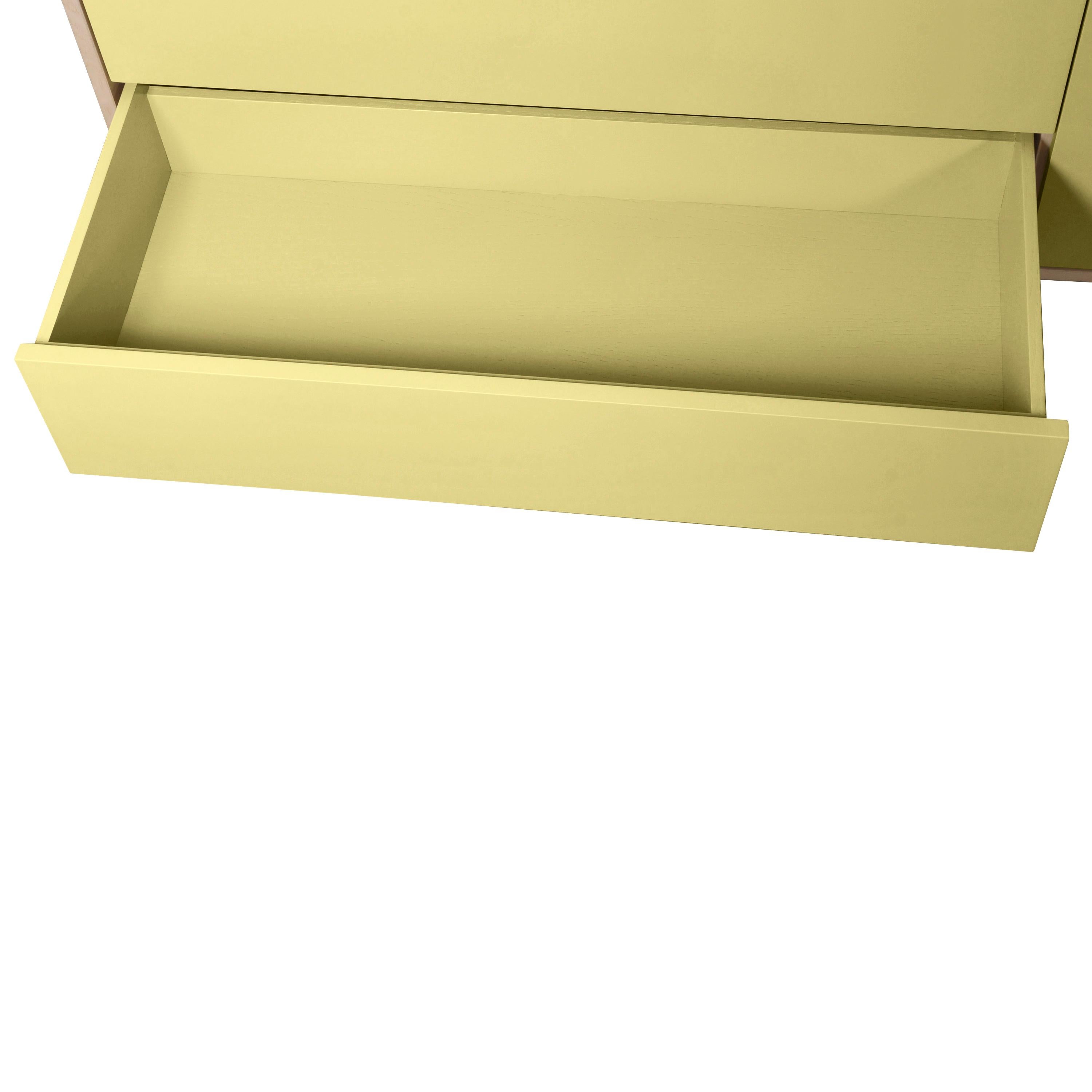 Aparador bajo francés de madera amarillo claro del diseñador Eric Gizard, París en venta 2