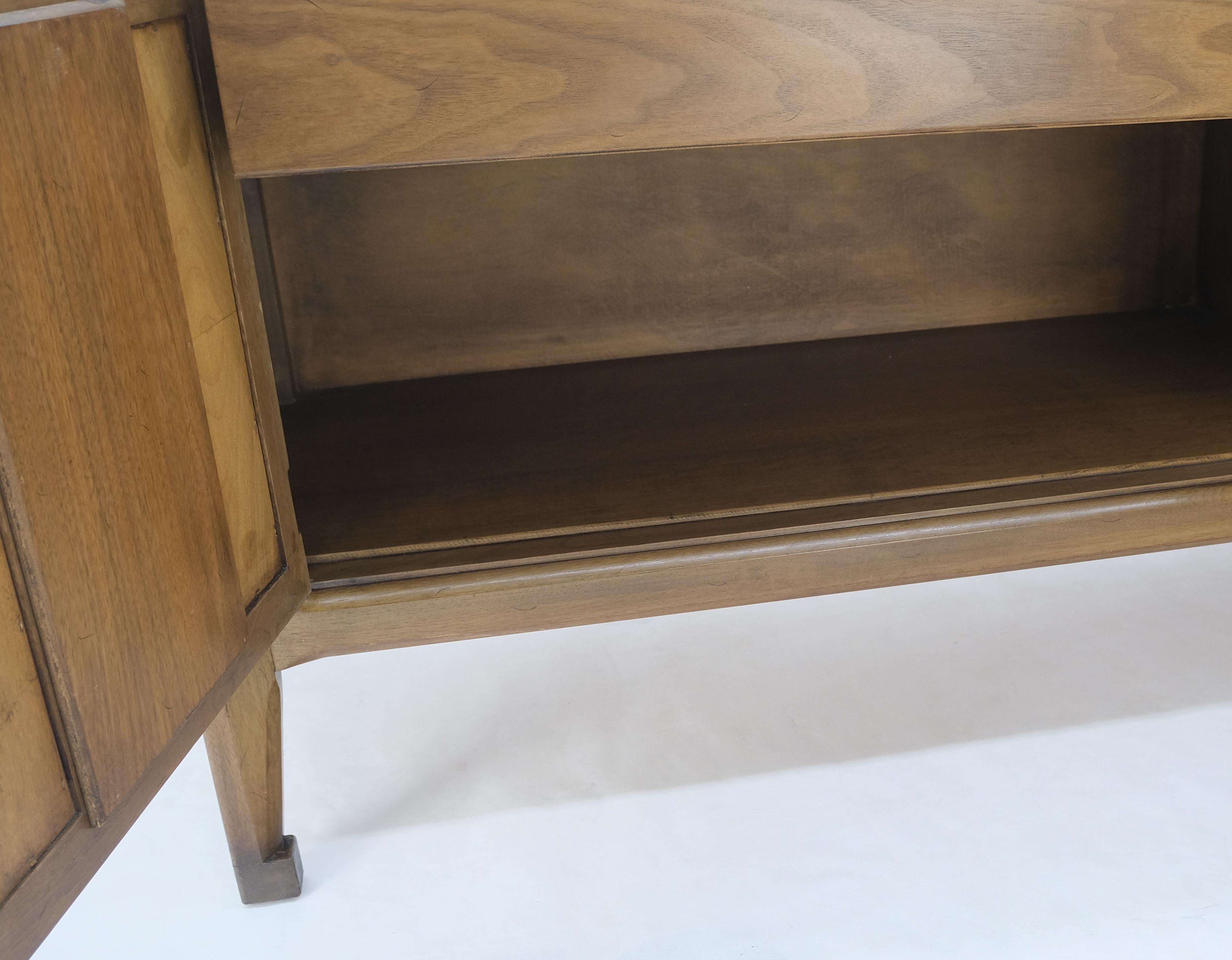 Low 4 Door 2 Drawers Mid-Century Modern Credenza Light Walnut Finish Mint! For Sale 4