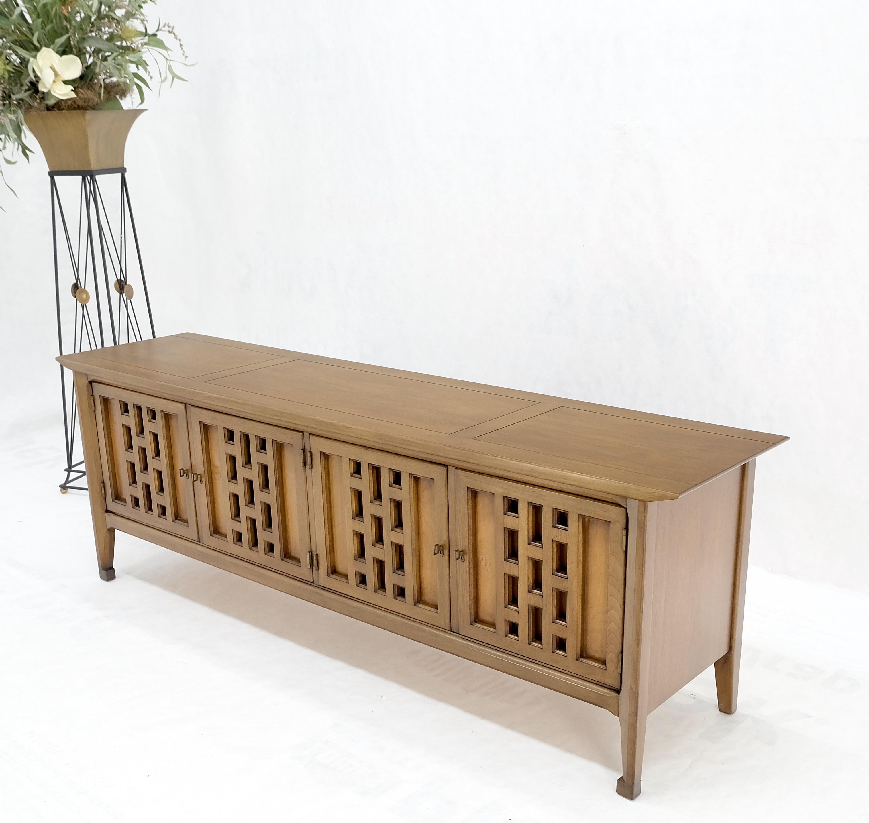 American Low 4 Door 2 Drawers Mid-Century Modern Credenza Light Walnut Finish Mint! For Sale