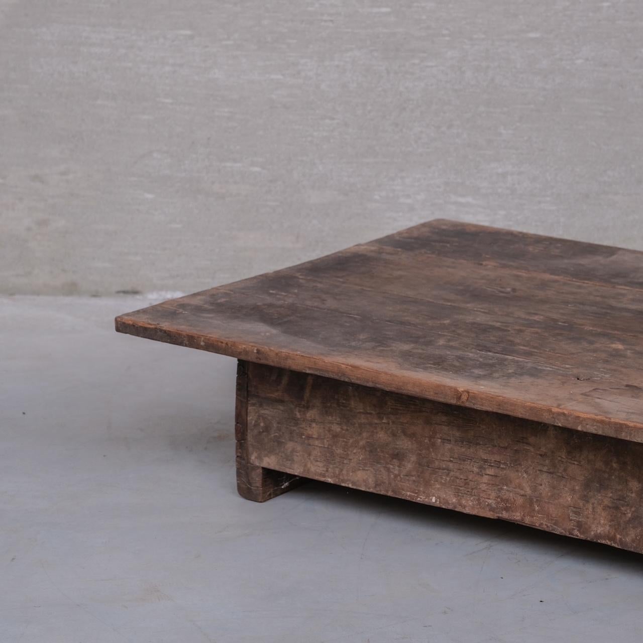 Mesa baja de centro de madera Antique French en venta 3