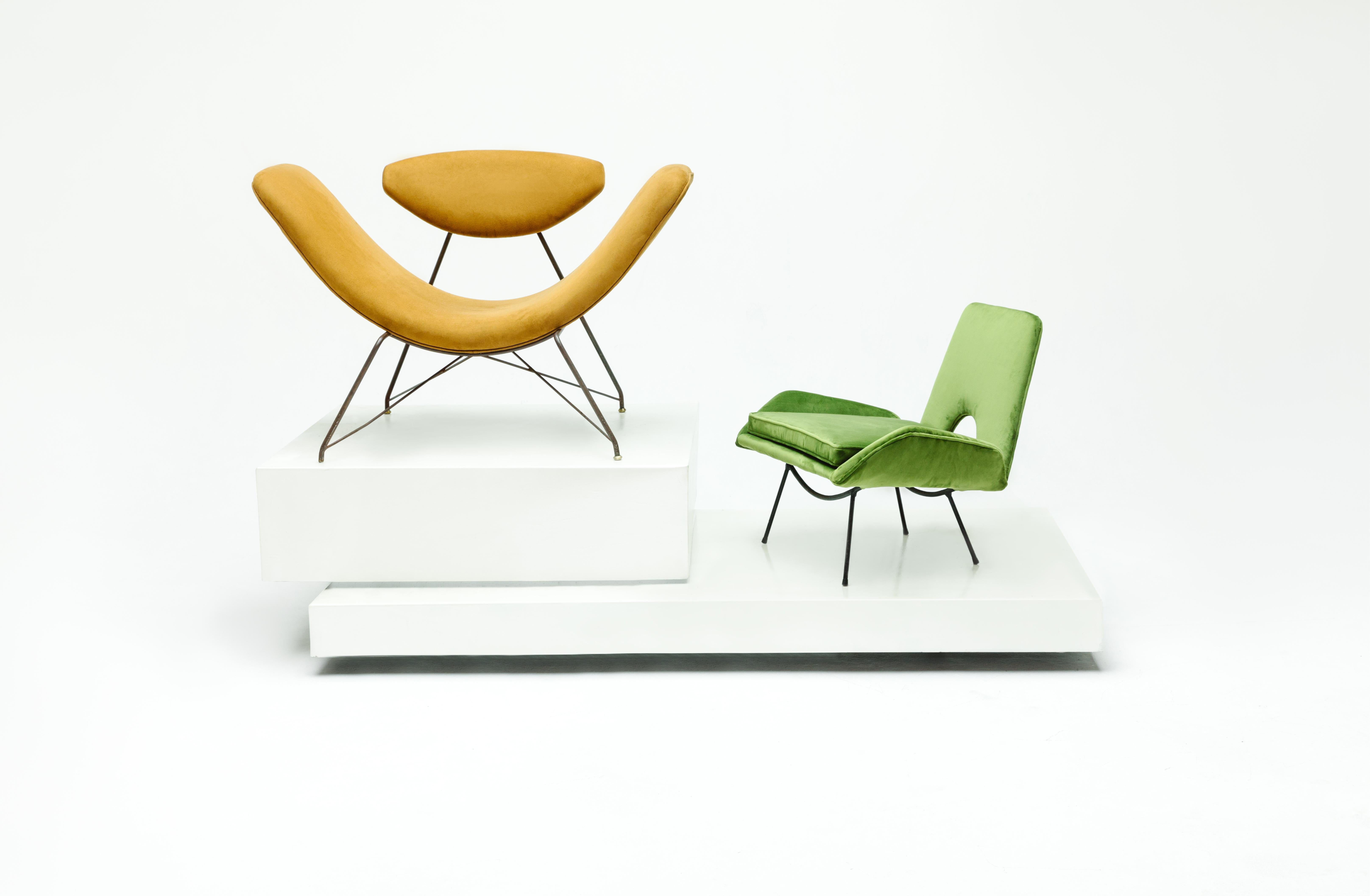 Low Armchair by Carlo Hauner and Martin Eisler, Brazilian Midcentury Design In Good Condition For Sale In New York, NY