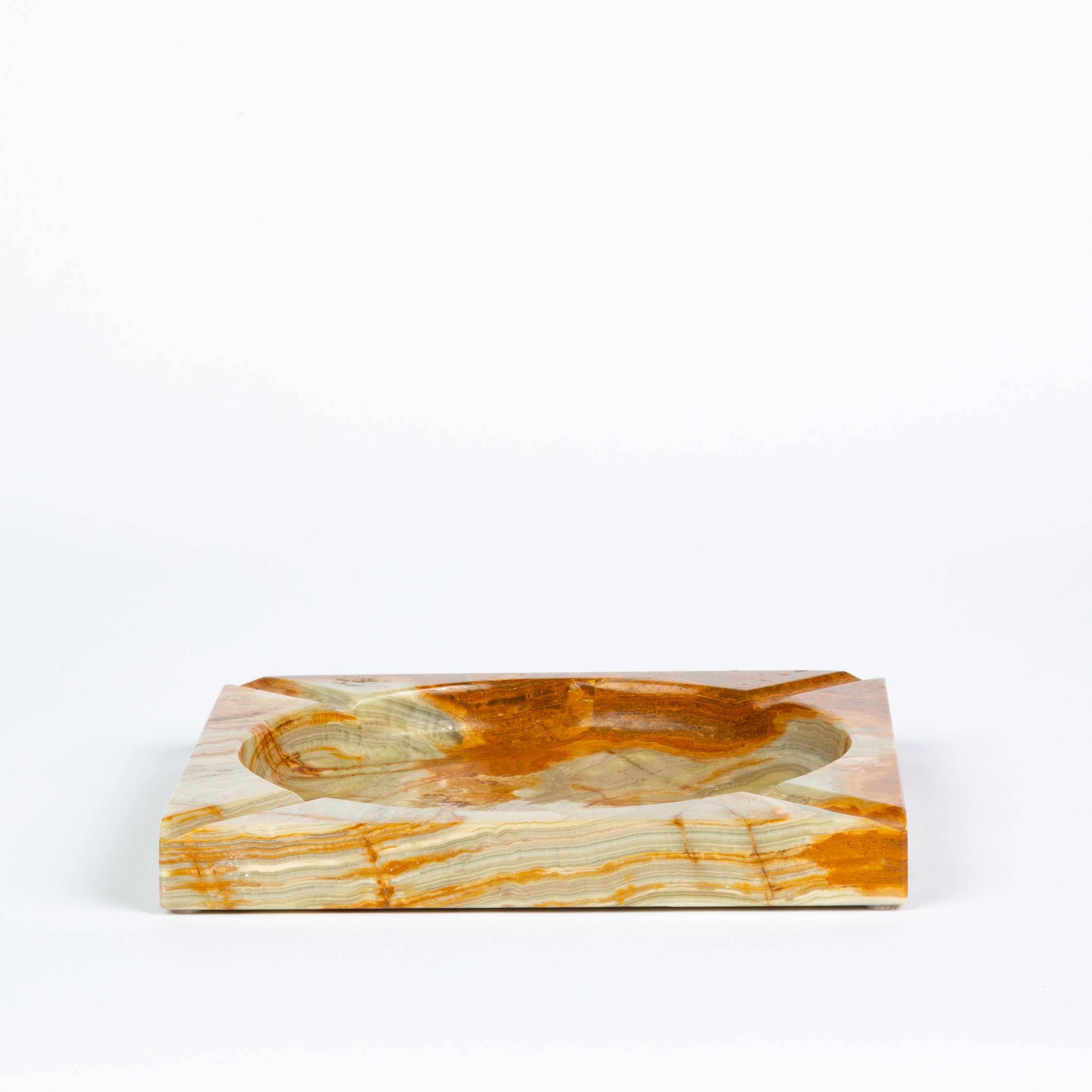 Low Ashtray in Green Onyx 1