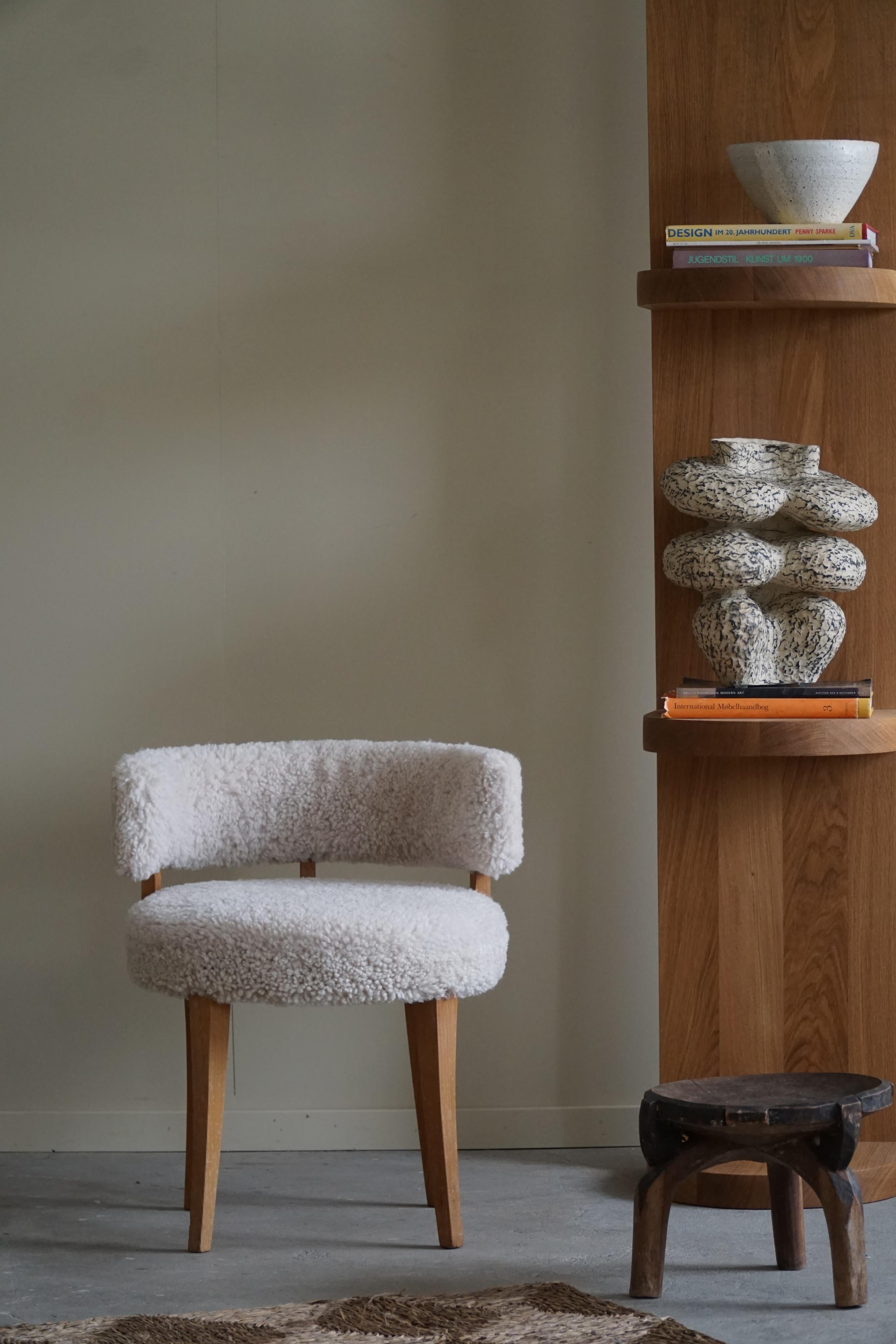 Low Back Chair in Oak & Reupholstered in Lambswool, Danish Mid Century, 1950s 8