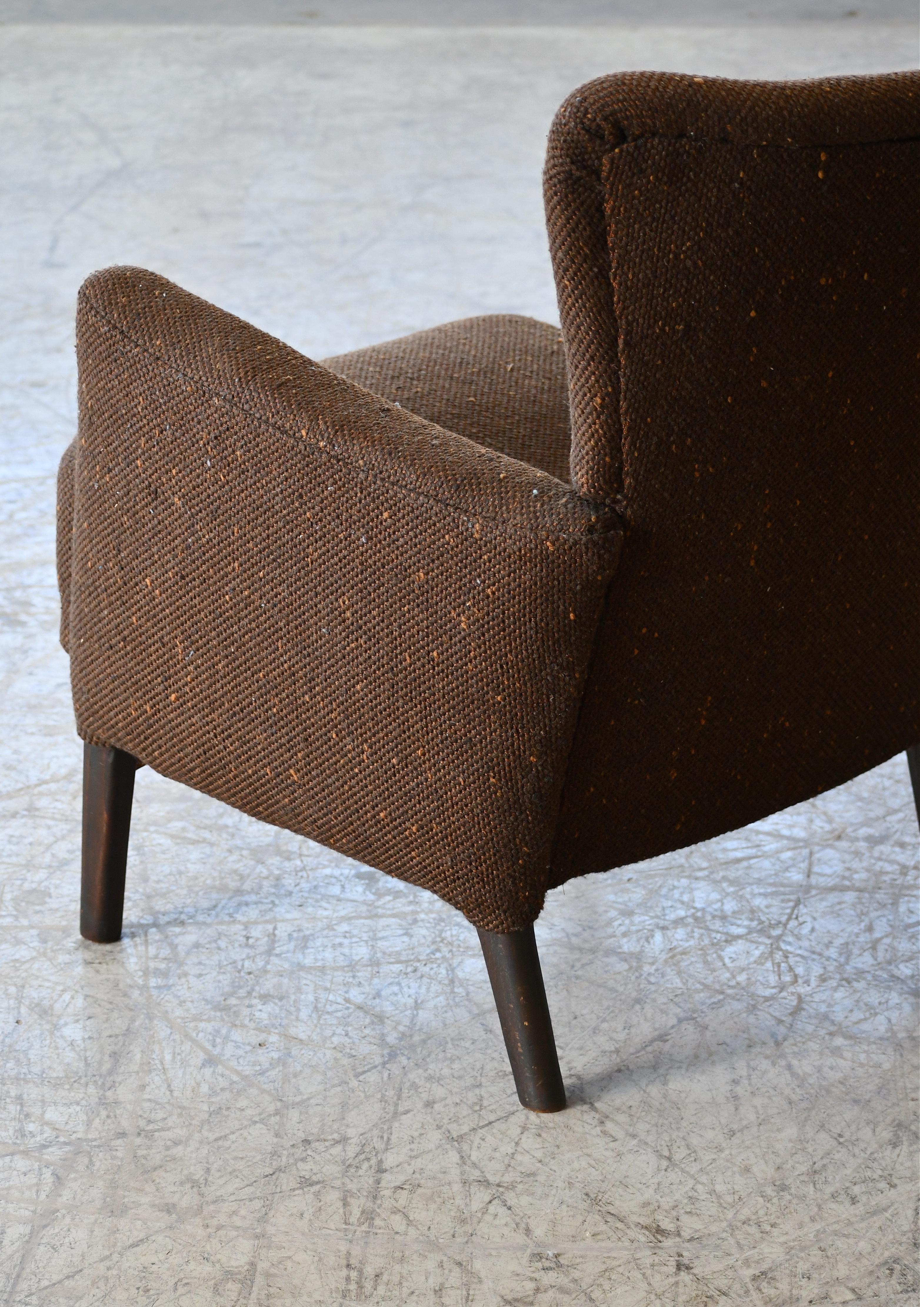 Low Back Lounge Chair by Fritz Hansen, Denmark 1950's In Good Condition In Bridgeport, CT