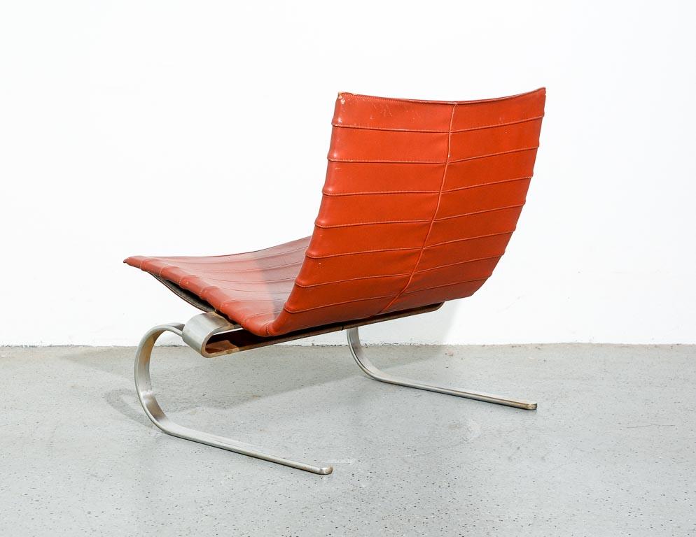 Low back PK20 Lounge Chair by Poul Kjærholm for Fritz Hansen In Good Condition In Brooklyn, NY