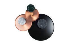 Niedriger schwarzer Marquina-Marmor Zeitgenössisches Guéridon, Sebastian Herkner