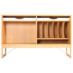 Low Bookcase in Oak with Adjustable Shelves by Børge Mogensen, Midcentury