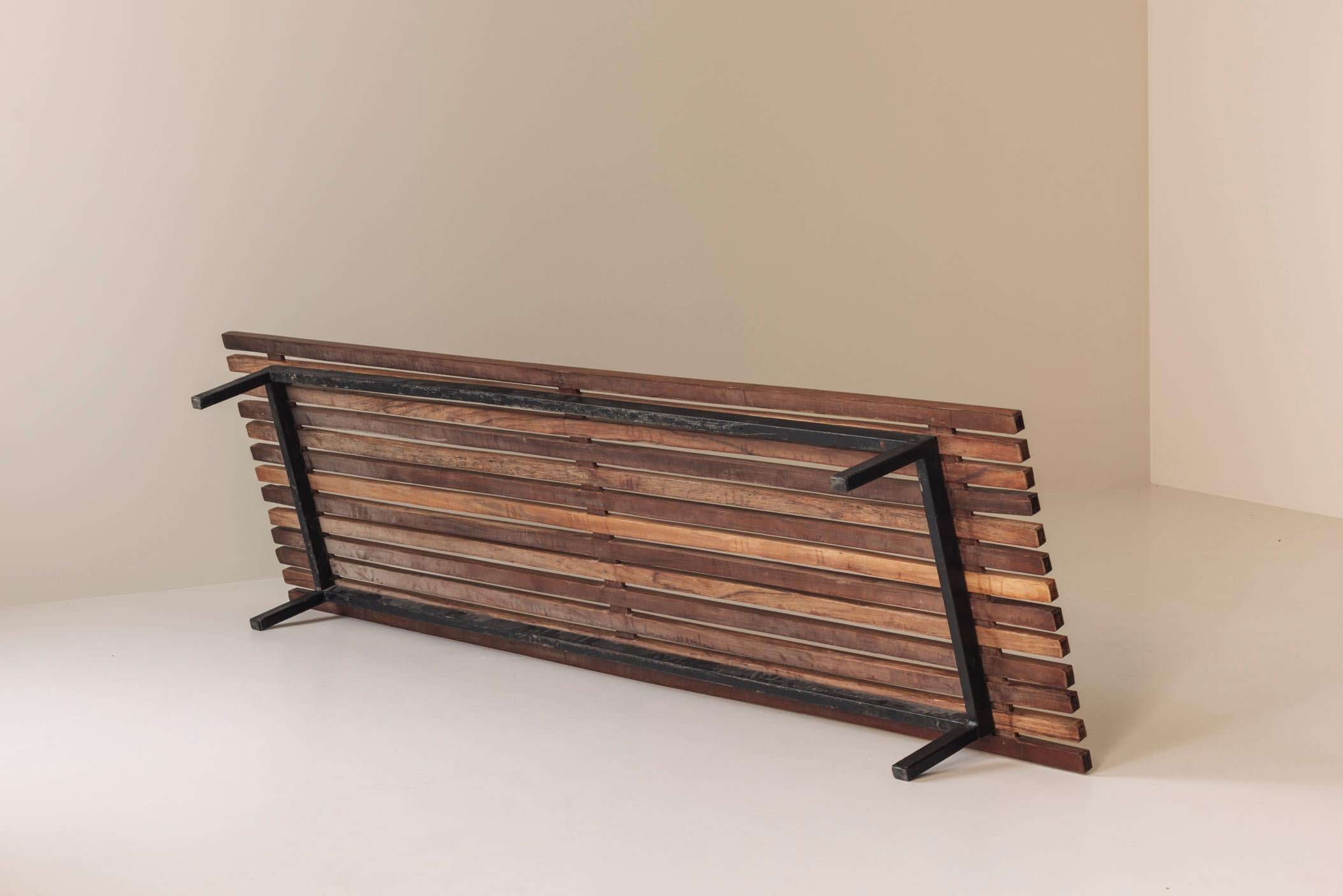 Banc bas Cansado de Charlotte Perriand, France 1958 en vente 4