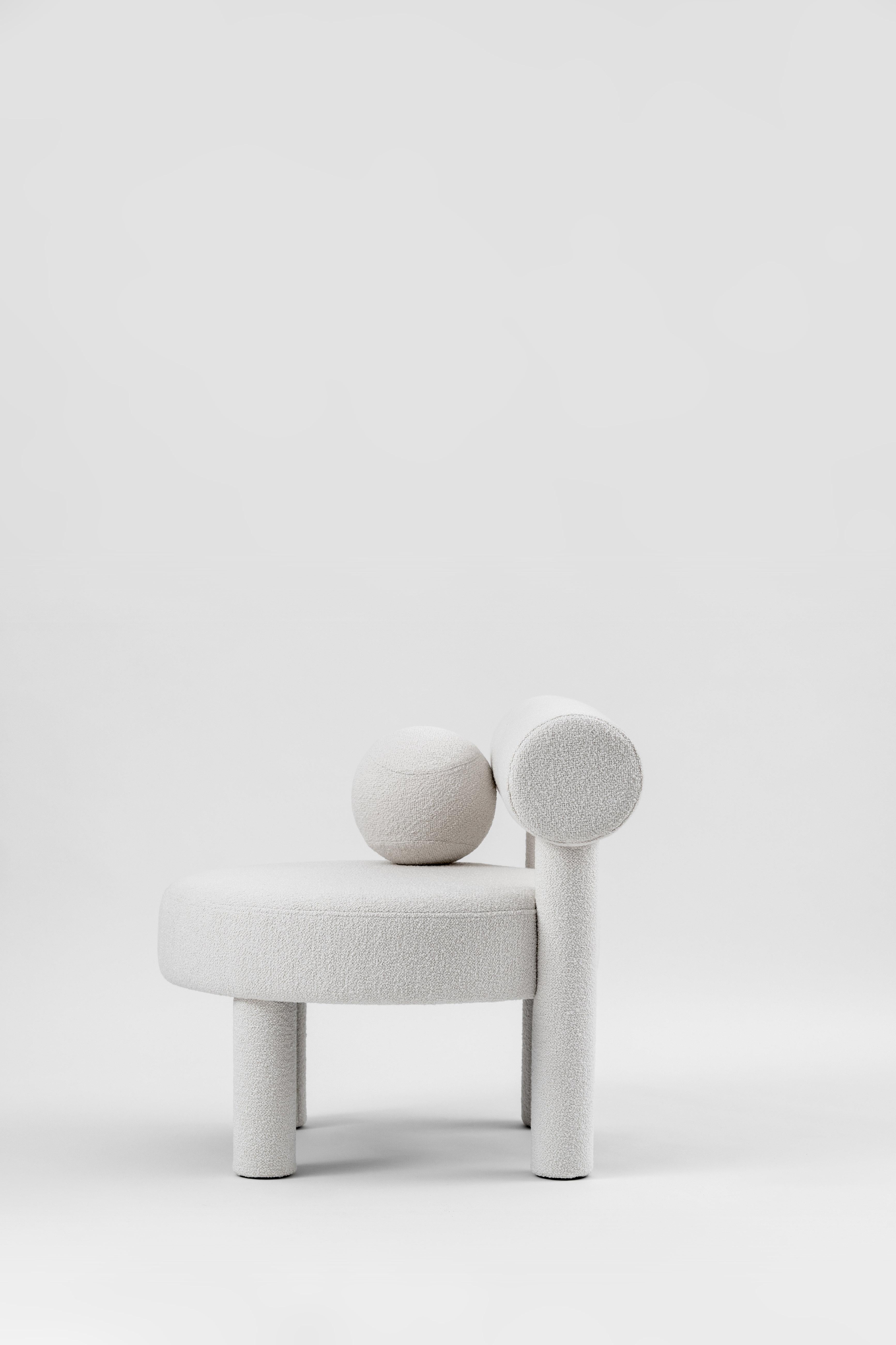 Contemporary Low Chair 'GROPIUS CS1' by NOOM, Fully upholstered in Bouclé, White For Sale