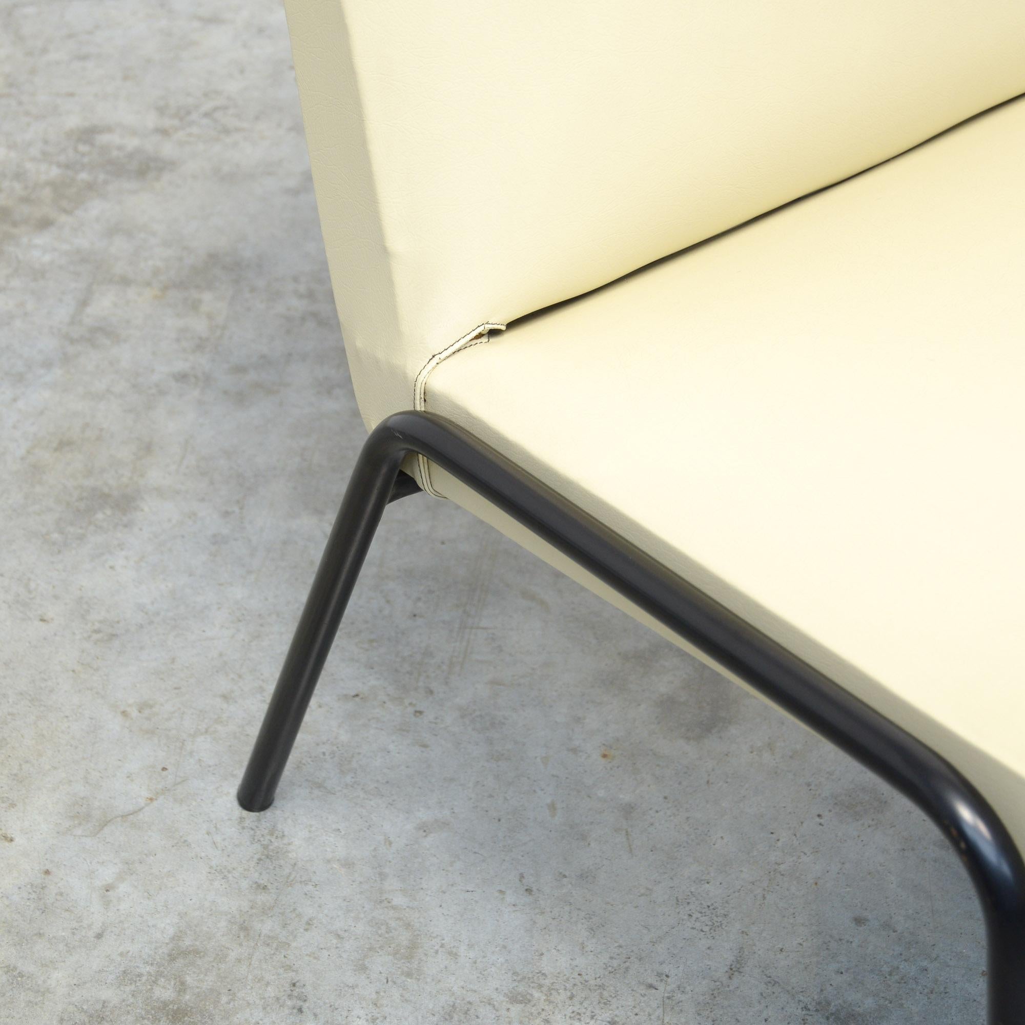 Low Chairs, Robert by Pierre Guariche for Meurop 3