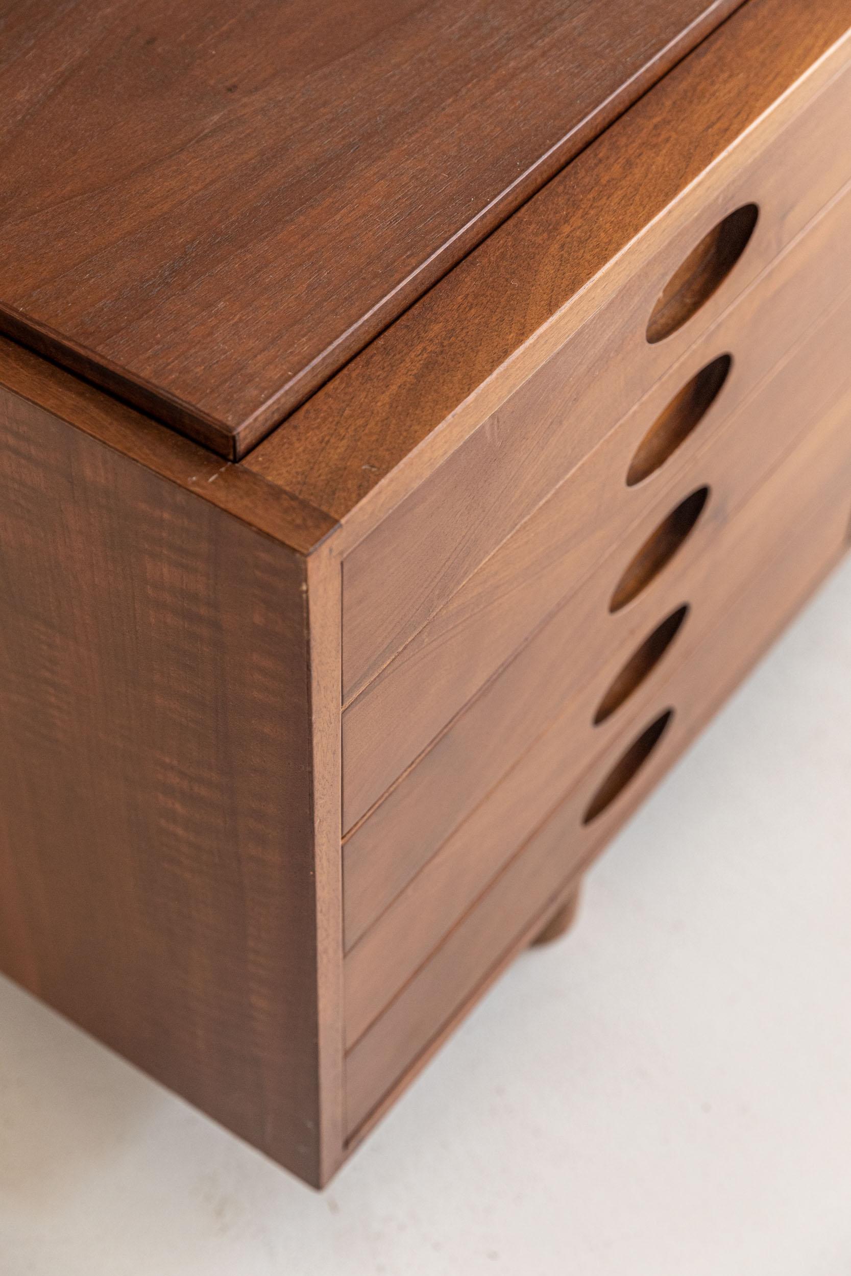 Italian midcentury cest of drawers by Gianfranco Frattini  5