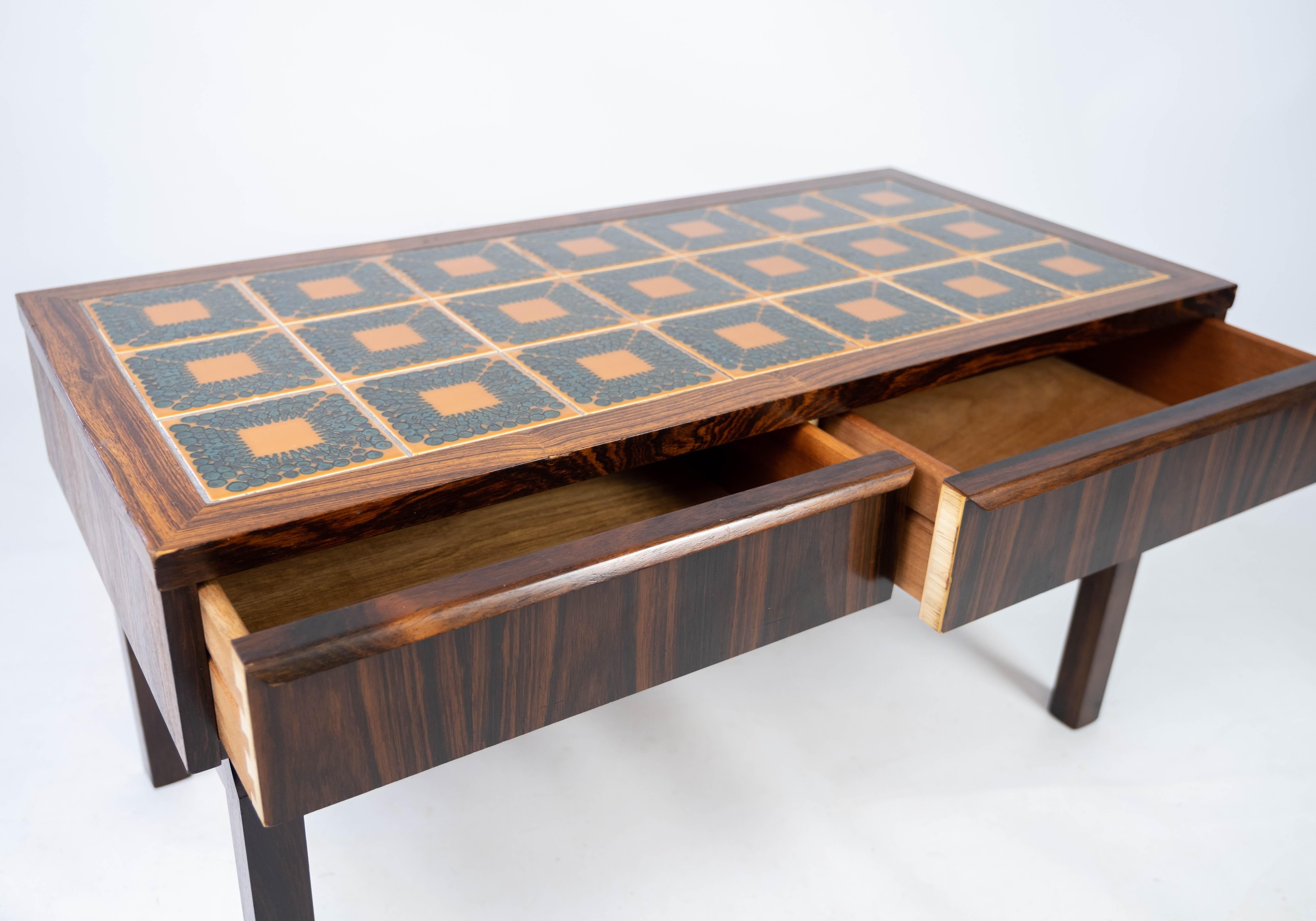 Low Chest in Rosewood and Tiles, of Danish Design from the 1960s For Sale 5