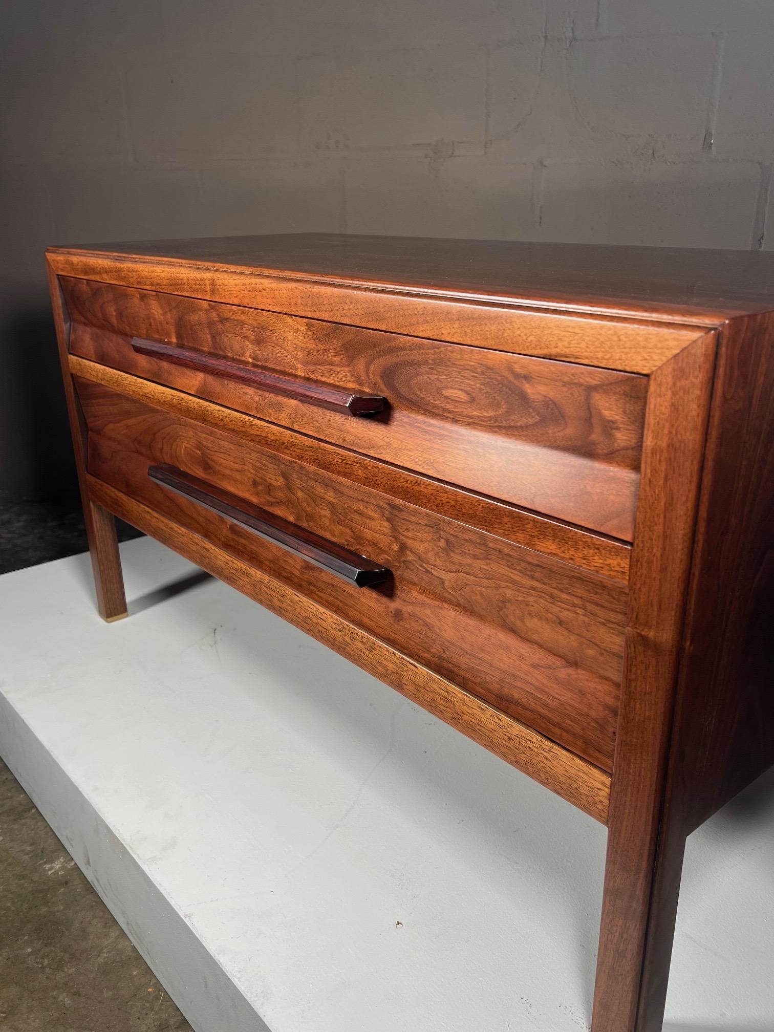 Low Chest in Walnut by Edward Wormley For Sale 2