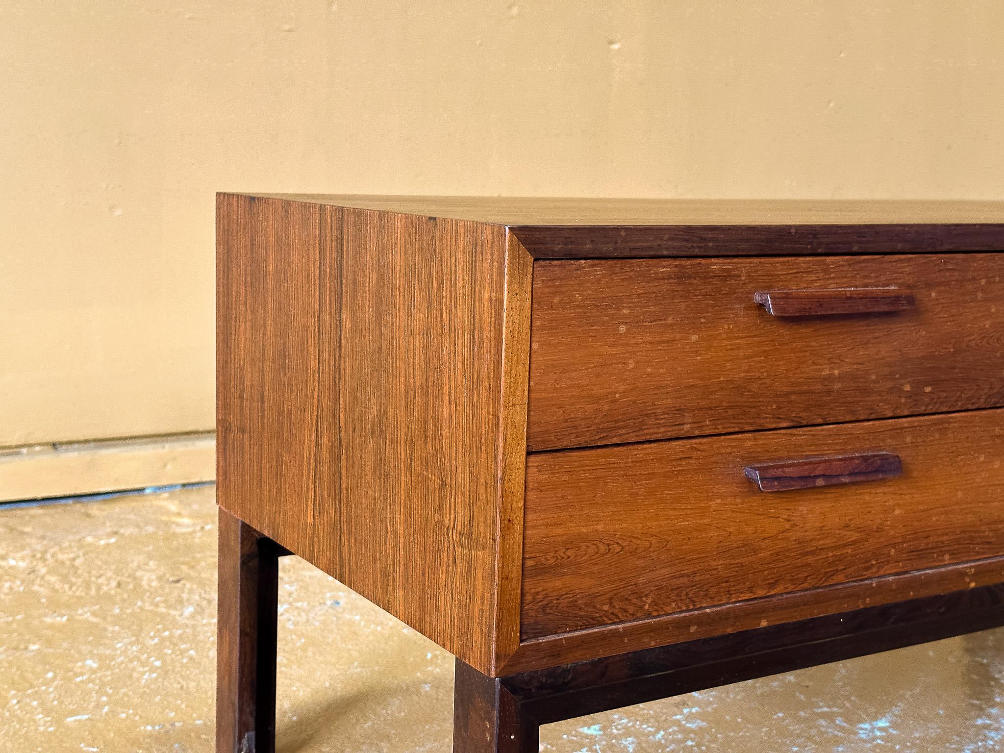 Legno Cassettiera bassa in vendita