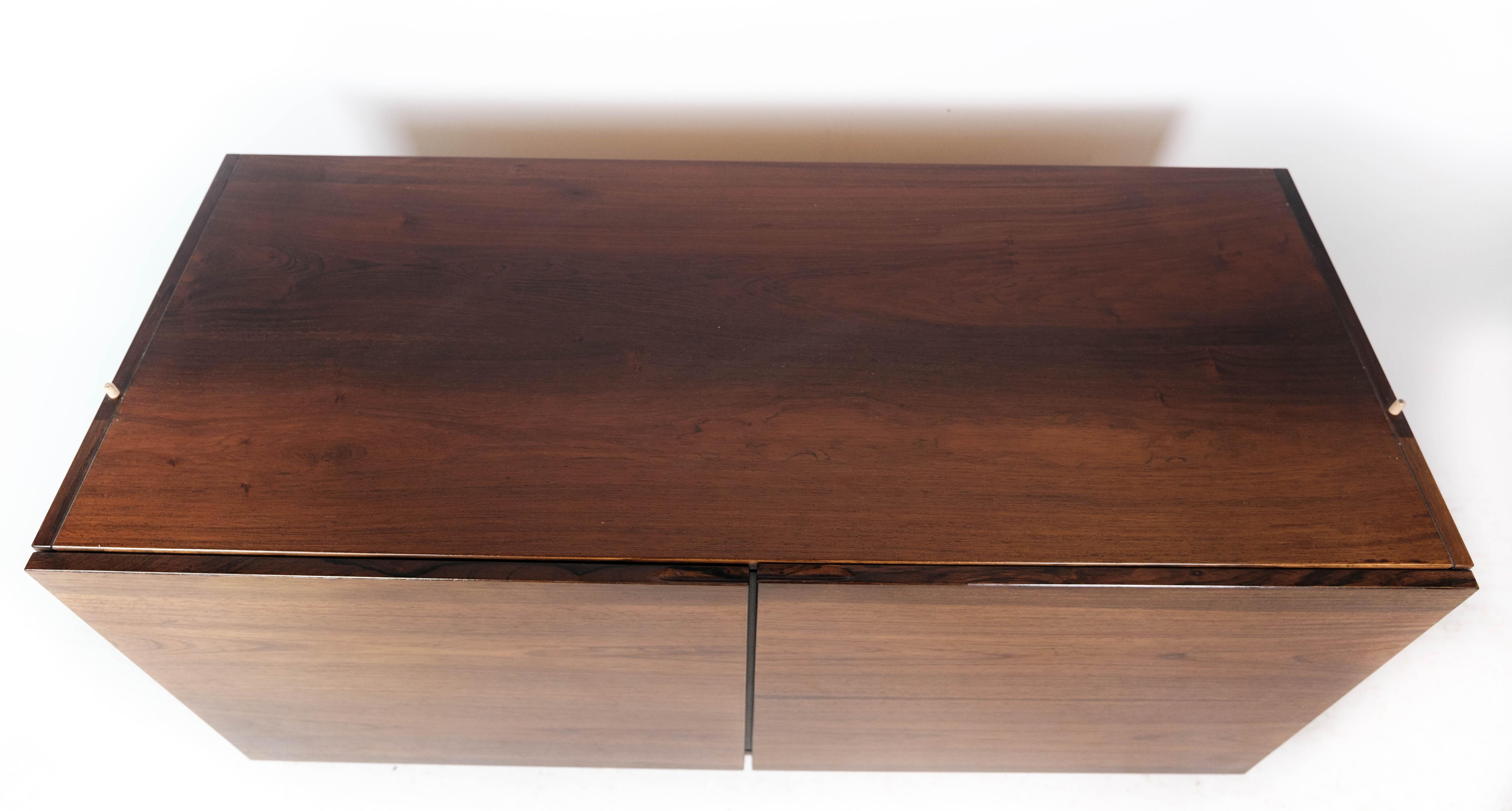 Mid-20th Century Low Chest of Drawers in Rosewood of Danish Design from the 1960s