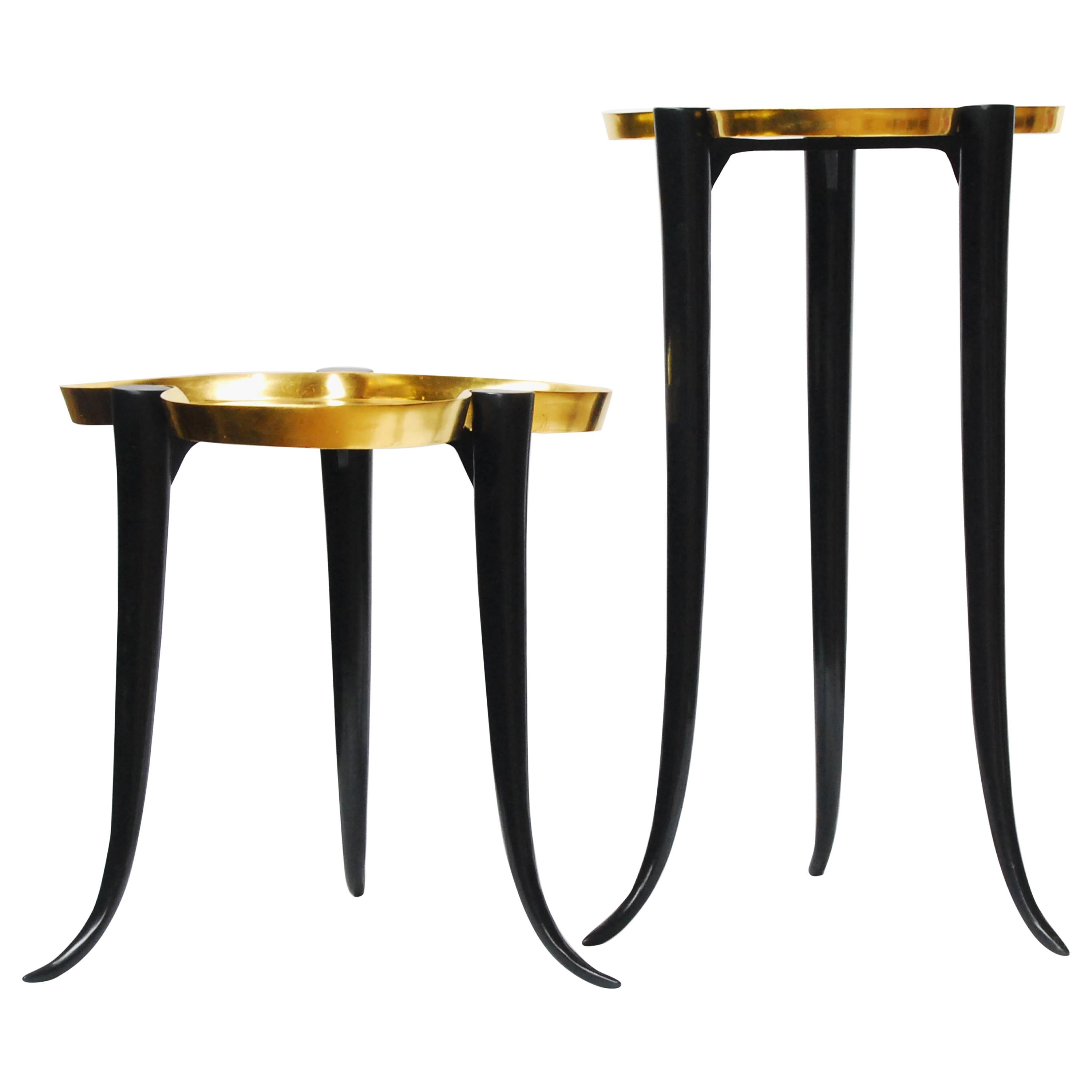 Table d'appoint basse Chime en bronze et laque à feuilles d'argent ou d'or par Elan Atelier