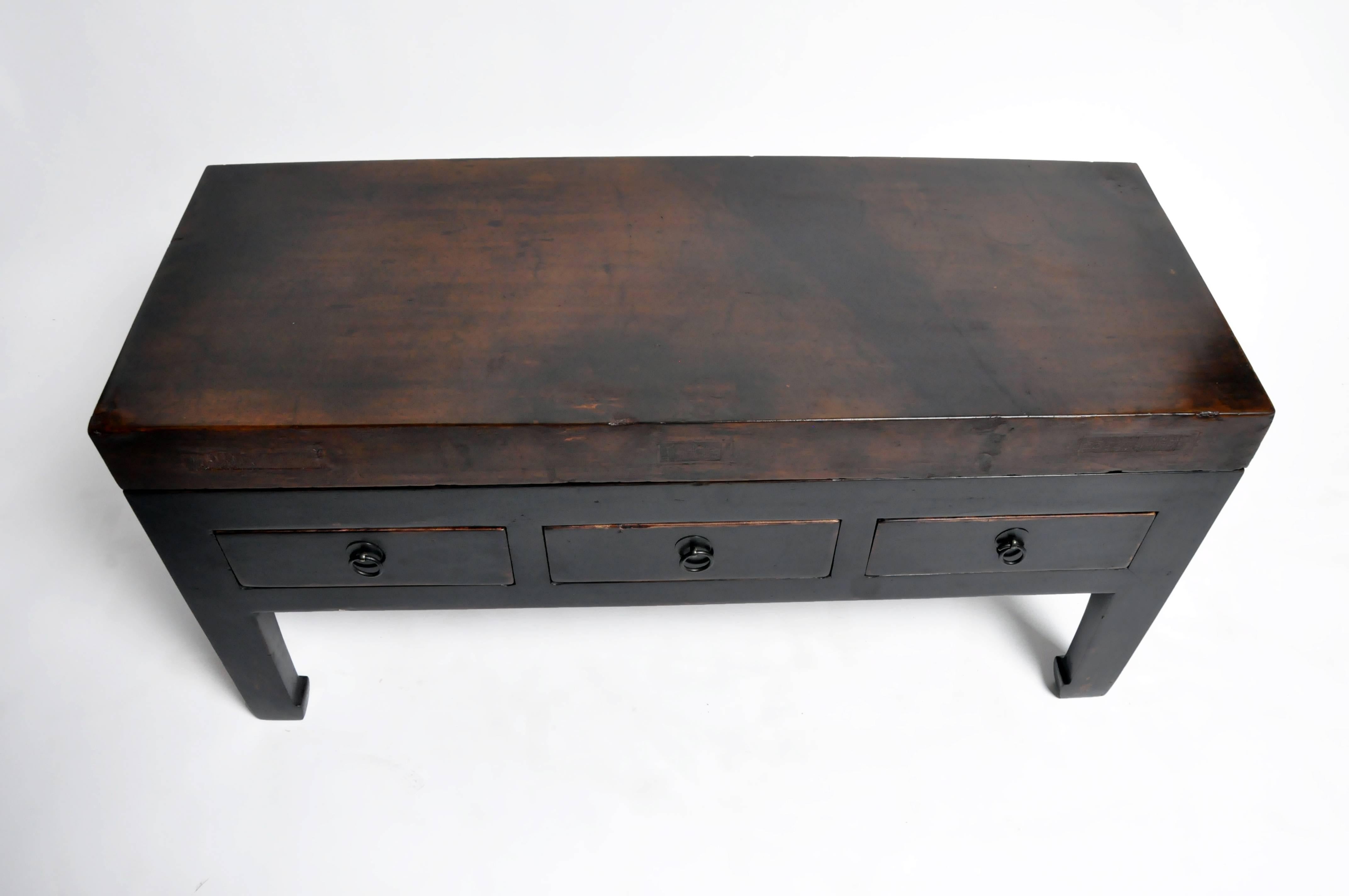 Low Chinese Table with Three Drawers and Terracotta Top 1