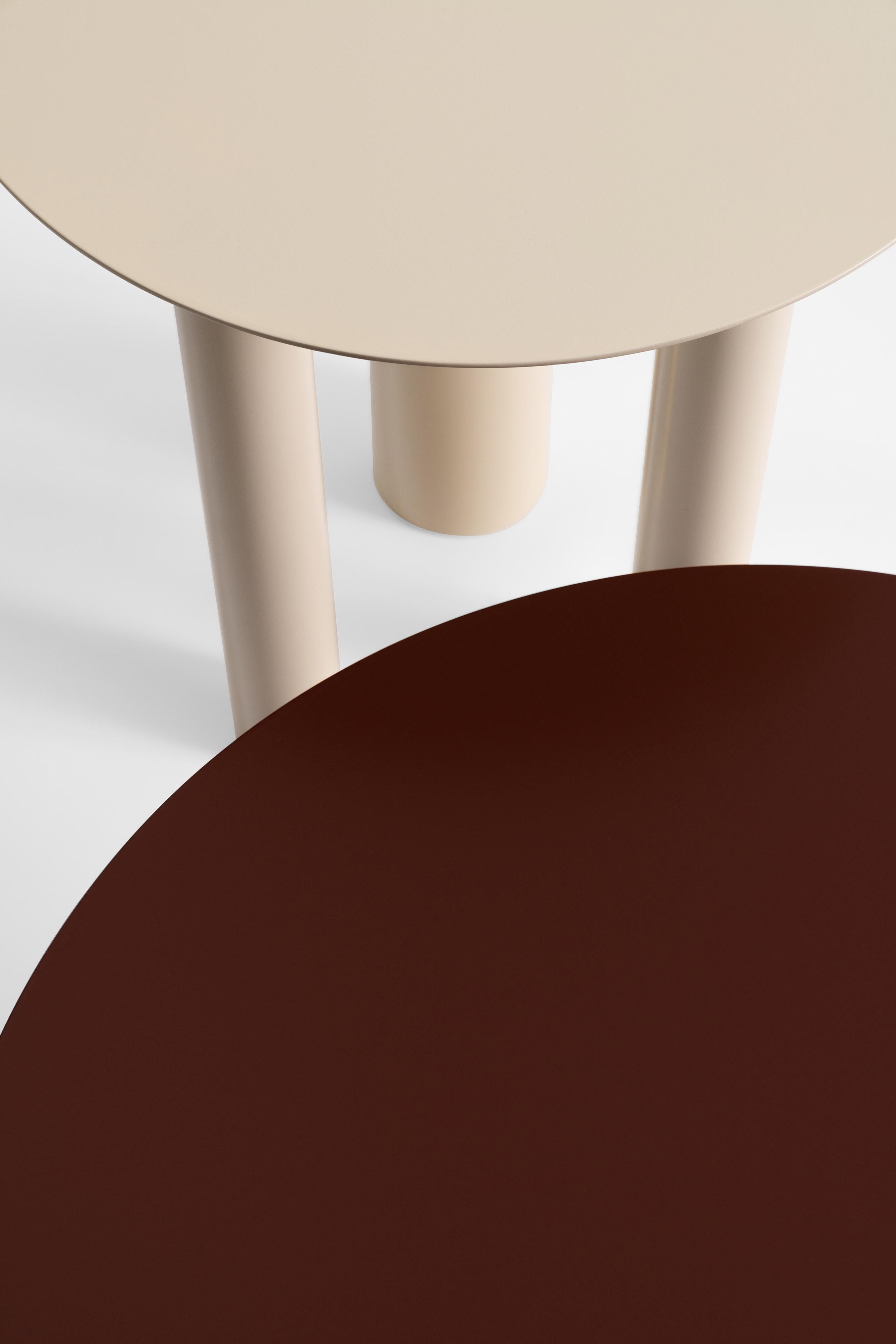 Low Coffee Table Brandt CS2 Made of Painted Steel by Noom 4