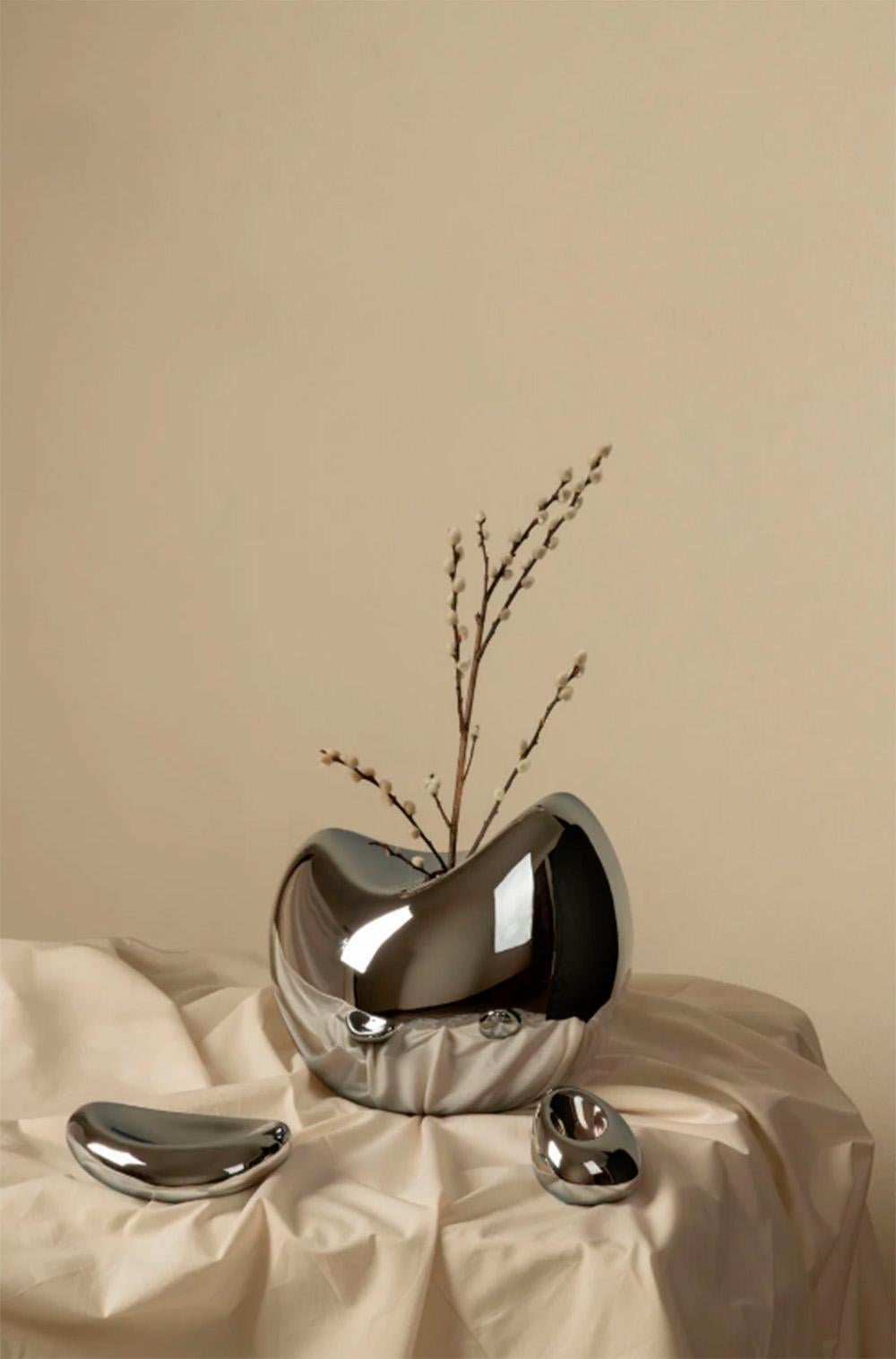 Modern Low Density Vase For Sale
