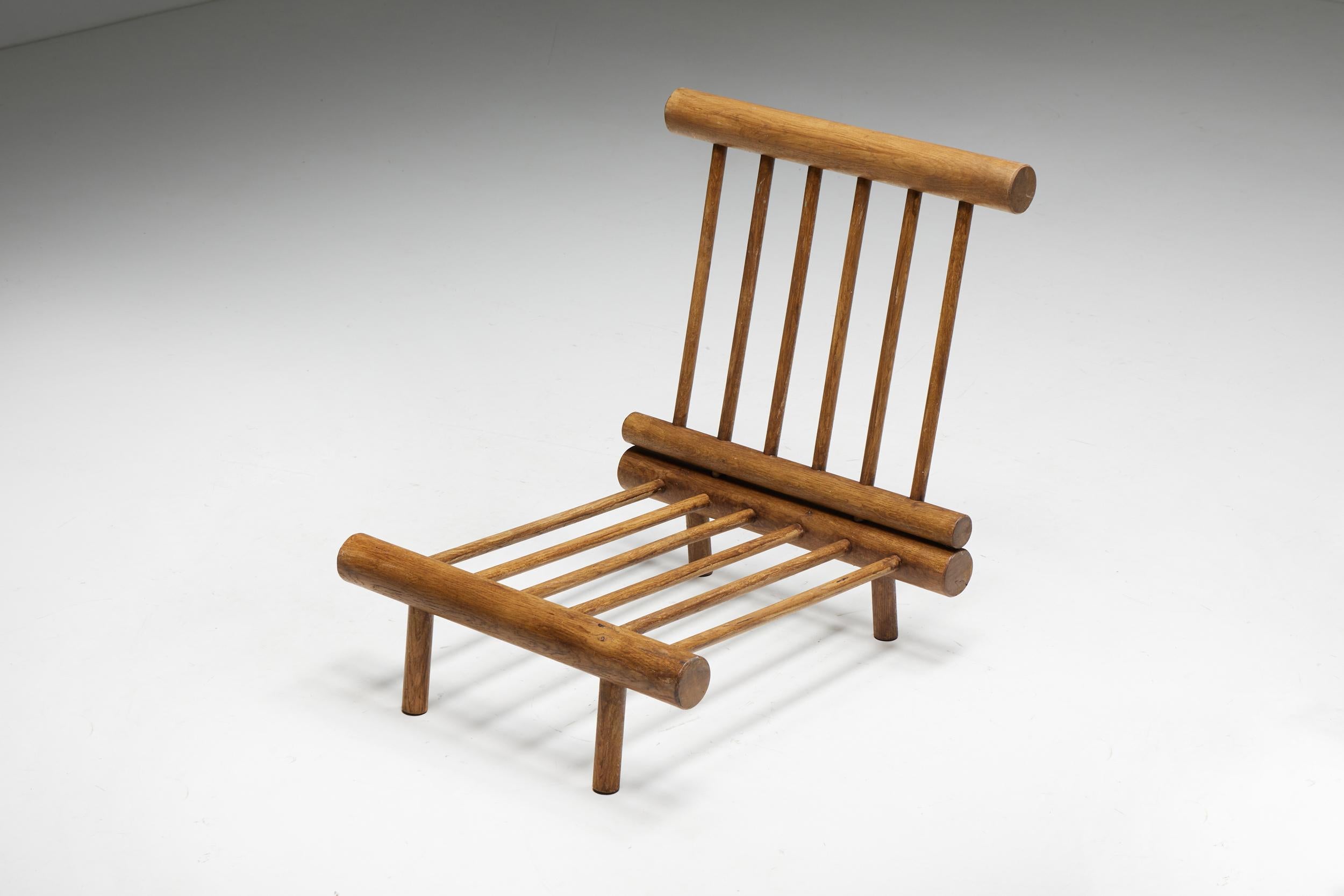 Niedrige Easy Chairs von Charlotte Perriand für La Cachette, Frankreich, 1960er Jahre im Zustand „Hervorragend“ im Angebot in Antwerp, BE