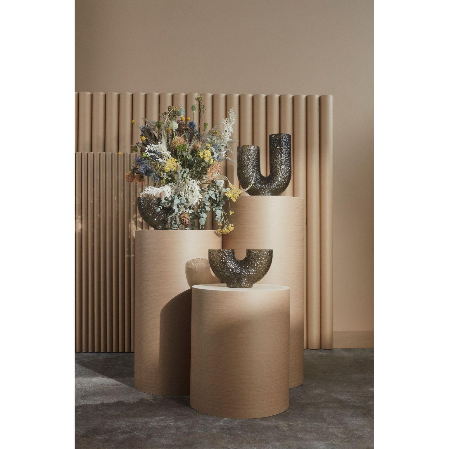 Vase contemporain verre bas Neuf - En vente à Geneve, CH