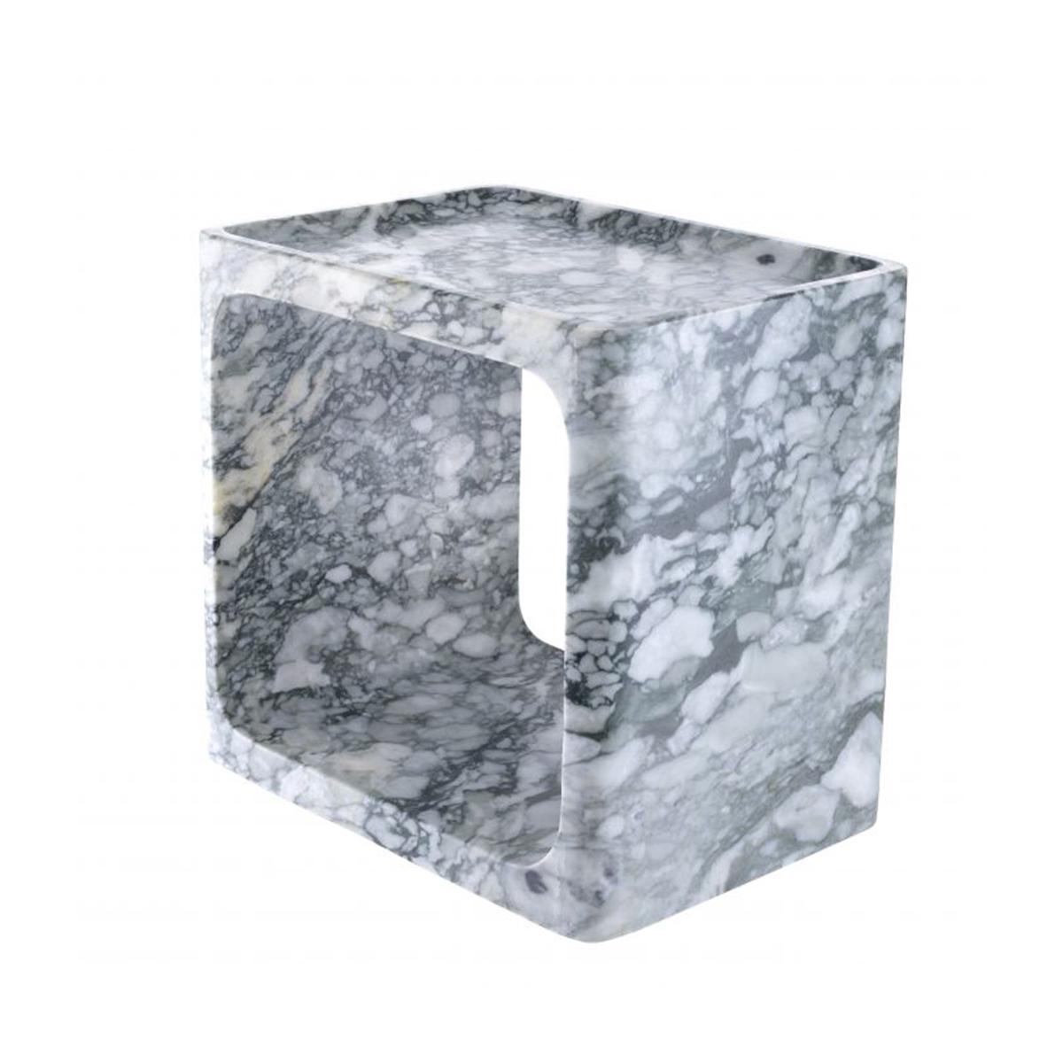 Tavolino basso quadrato in marmo intagliato o comodino. Questo pezzo può essere prodotto in diverse varianti di marmo e in dimensioni personalizzate.