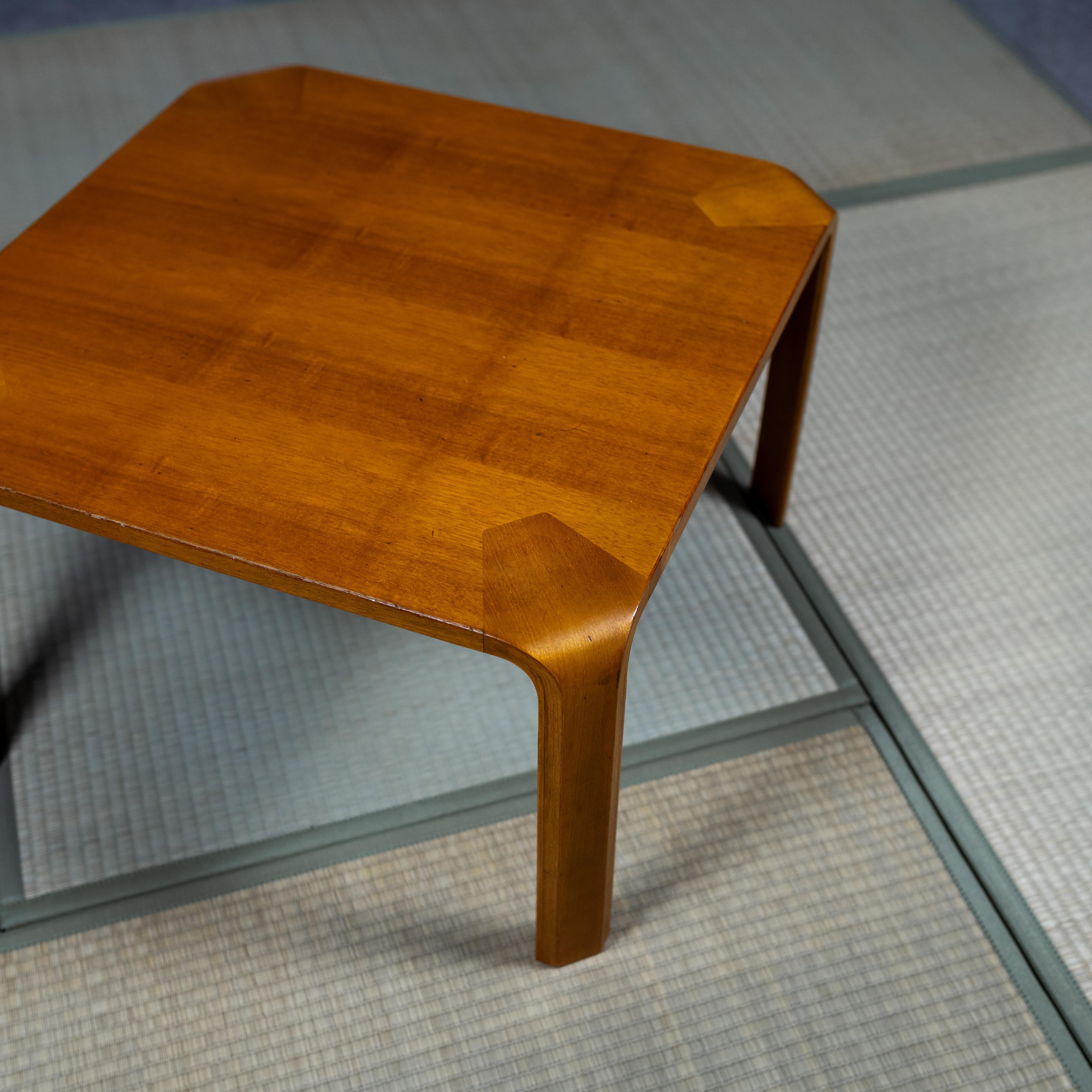 Japonais Table basse japonaise pour Tendo Mokko, Japon en vente