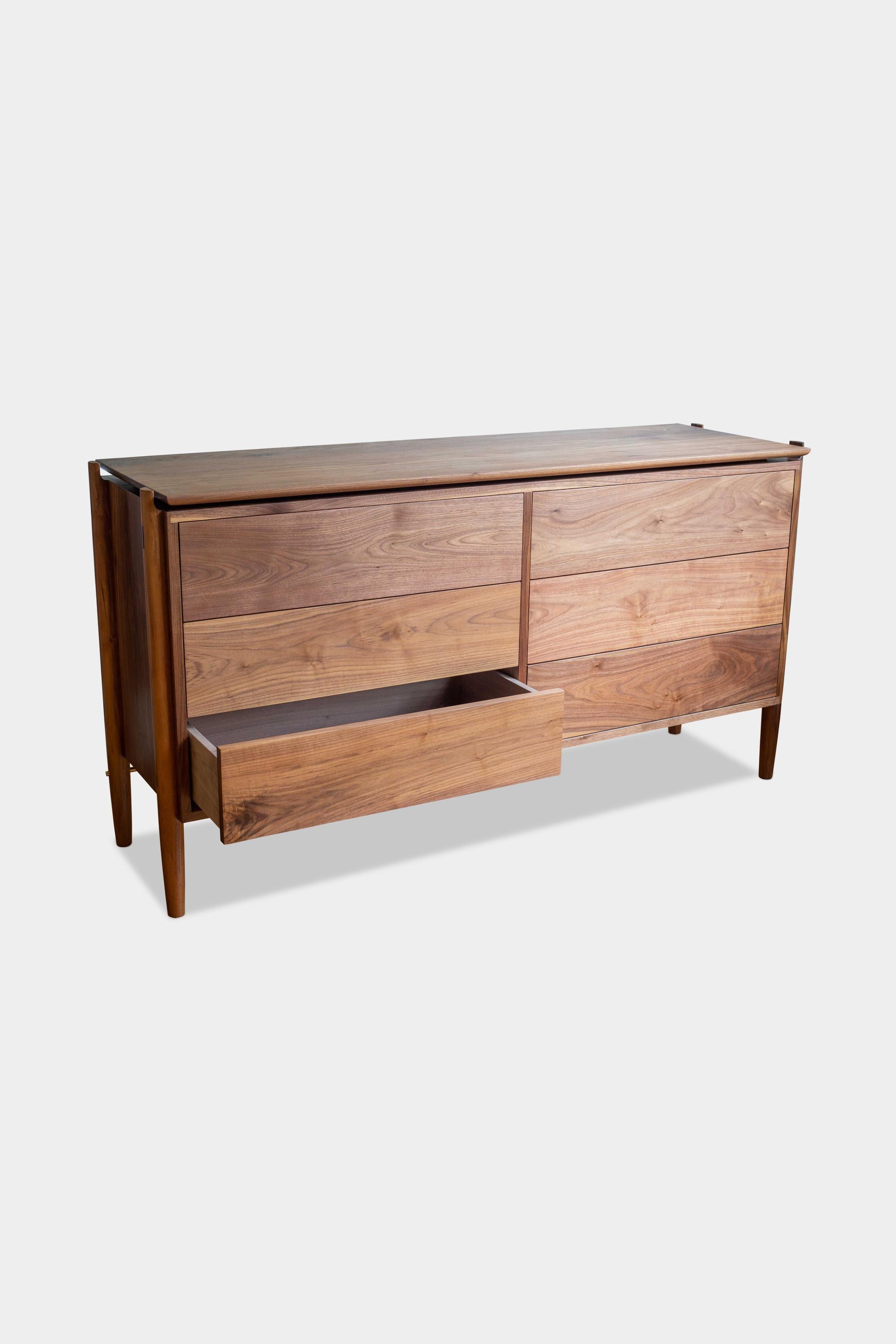 Contemporary Low KABOT Sideboard in Walnut with 6 Drawers For Sale