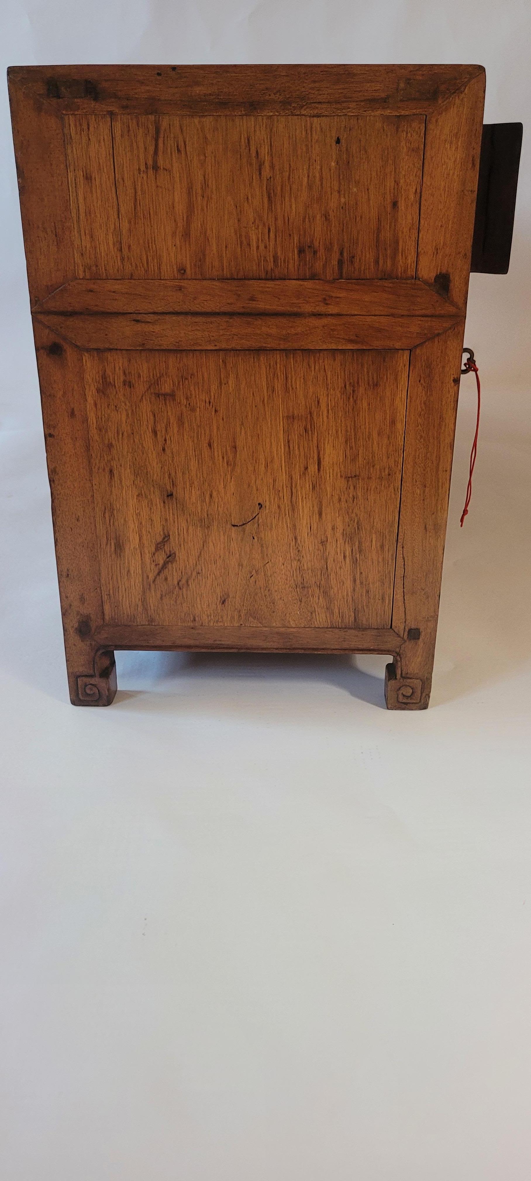 Low Kang Cabinet - 19th Century For Sale 5