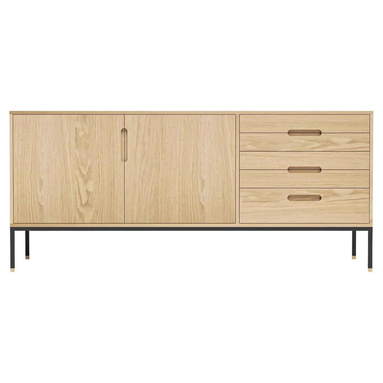 Niedriges, großes Sideboard-Modell Cosmopol.  im Angebot