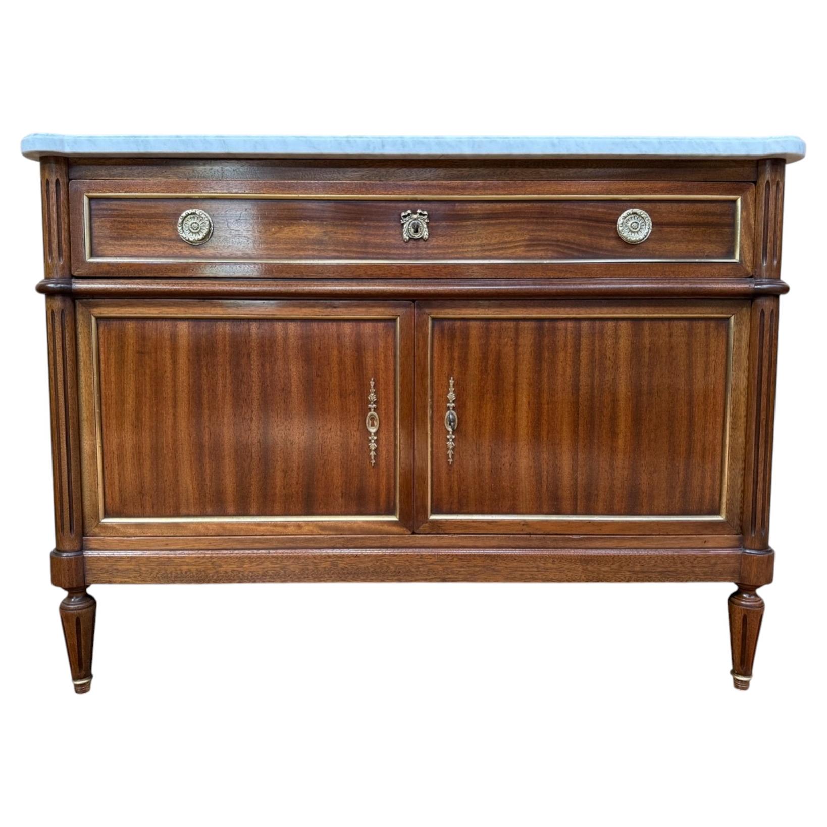 Low Louis XVI style sideboard – Solid mahogany & Carrara marble – Restored For Sale