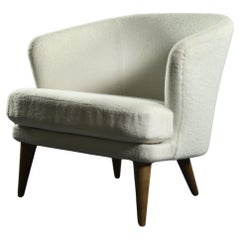 Low Mid-Century Scandinavian Modern Oak & Fabric Armchair with Rounded Backrest