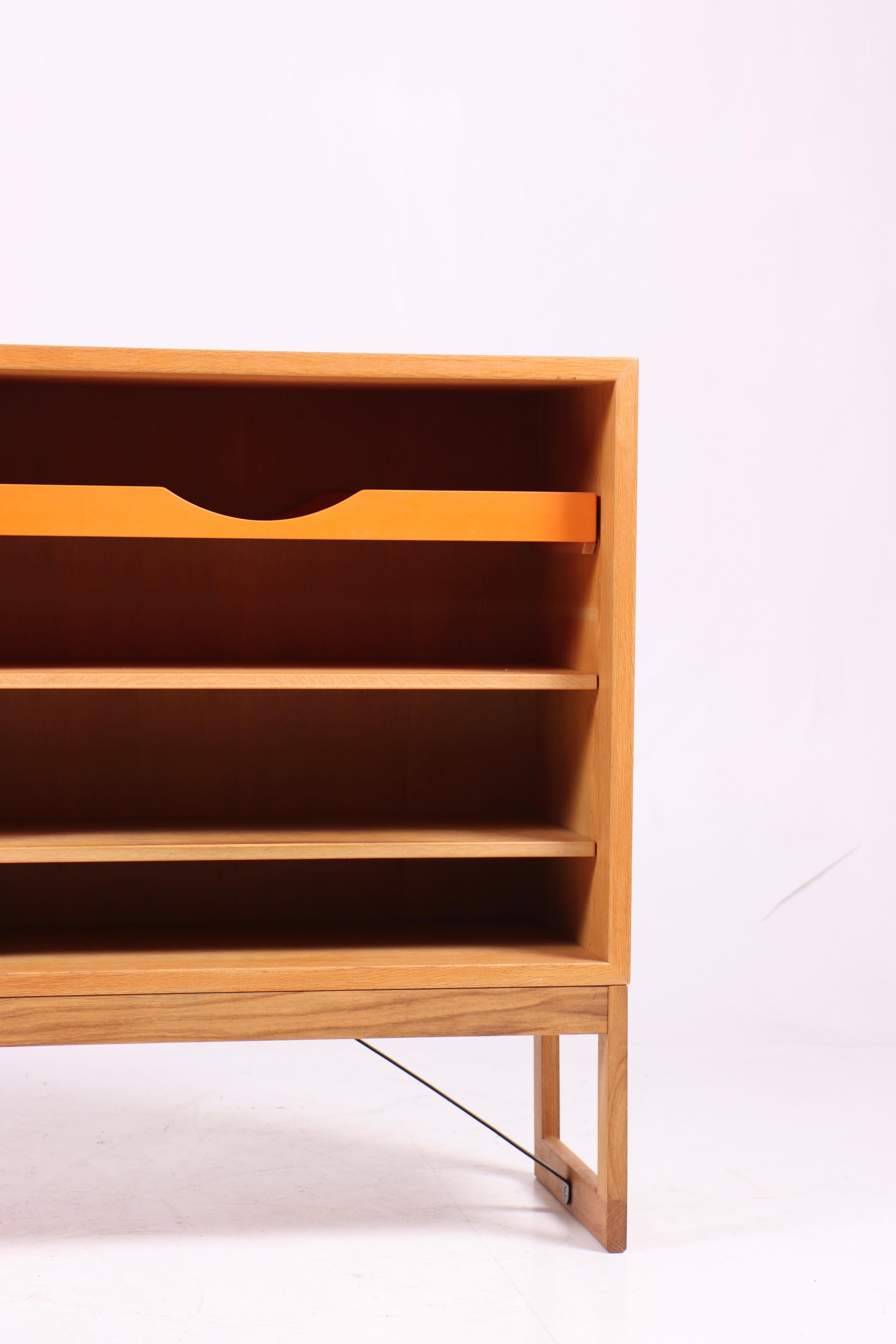 Scandinavian Modern Low Midcentury Bookcase, Oak with Colored Drawers by Børge Mogensen For Sale