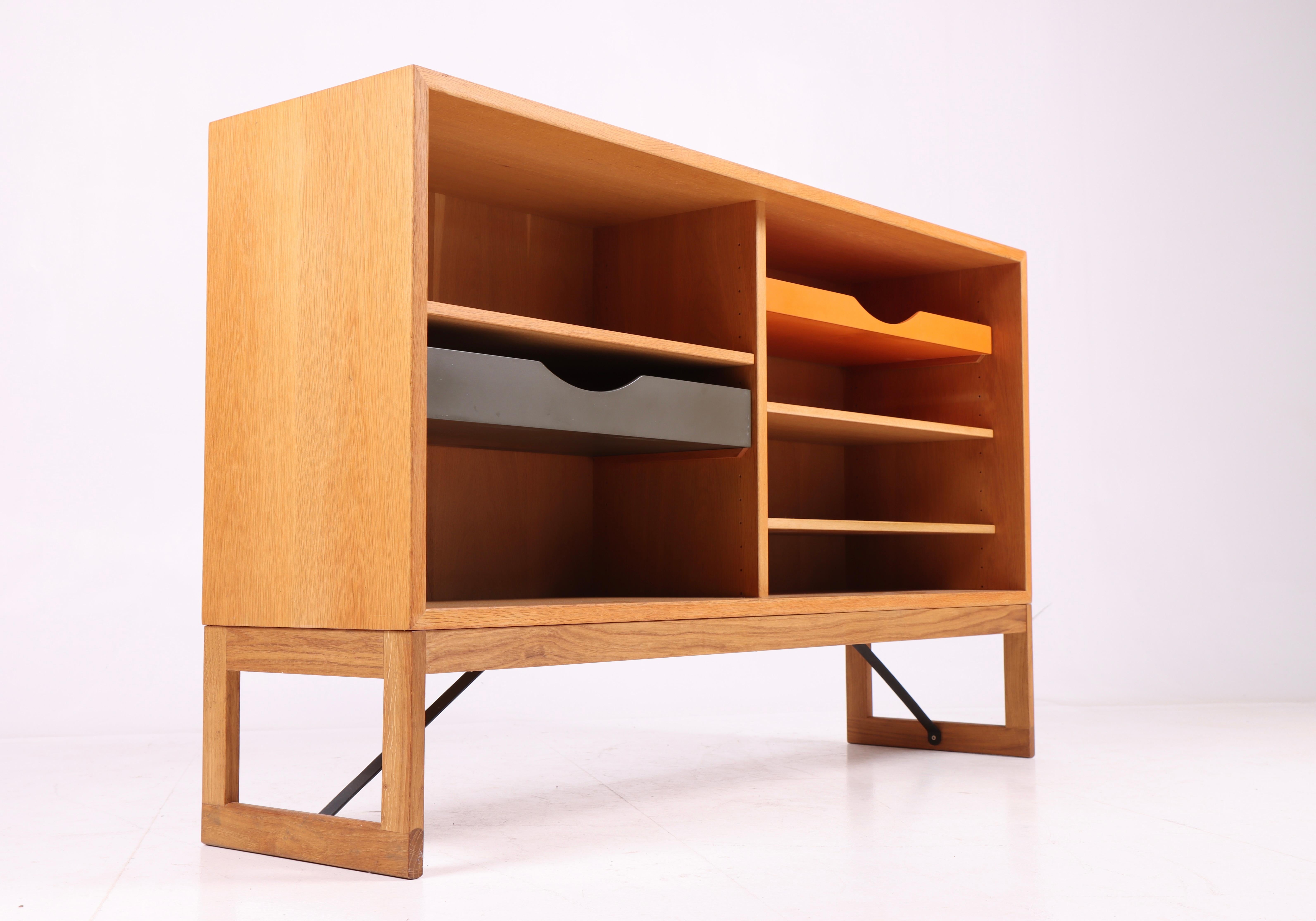 Swedish Low Midcentury Bookcase, Oak with Colored Drawers by Børge Mogensen For Sale