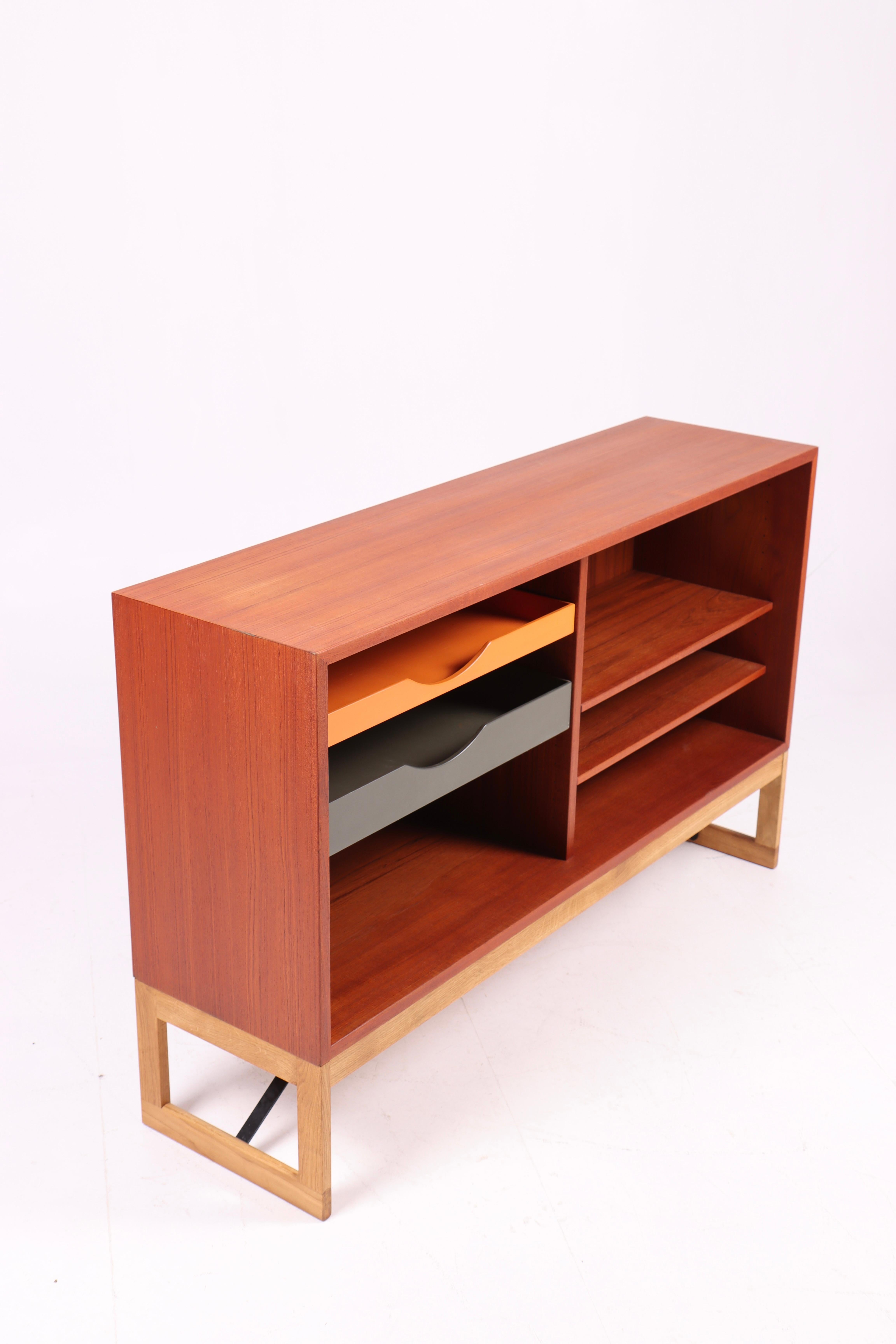 Swedish Low Midcentury Bookcase, Teak with Colored Drawers by Børge Mogensen For Sale