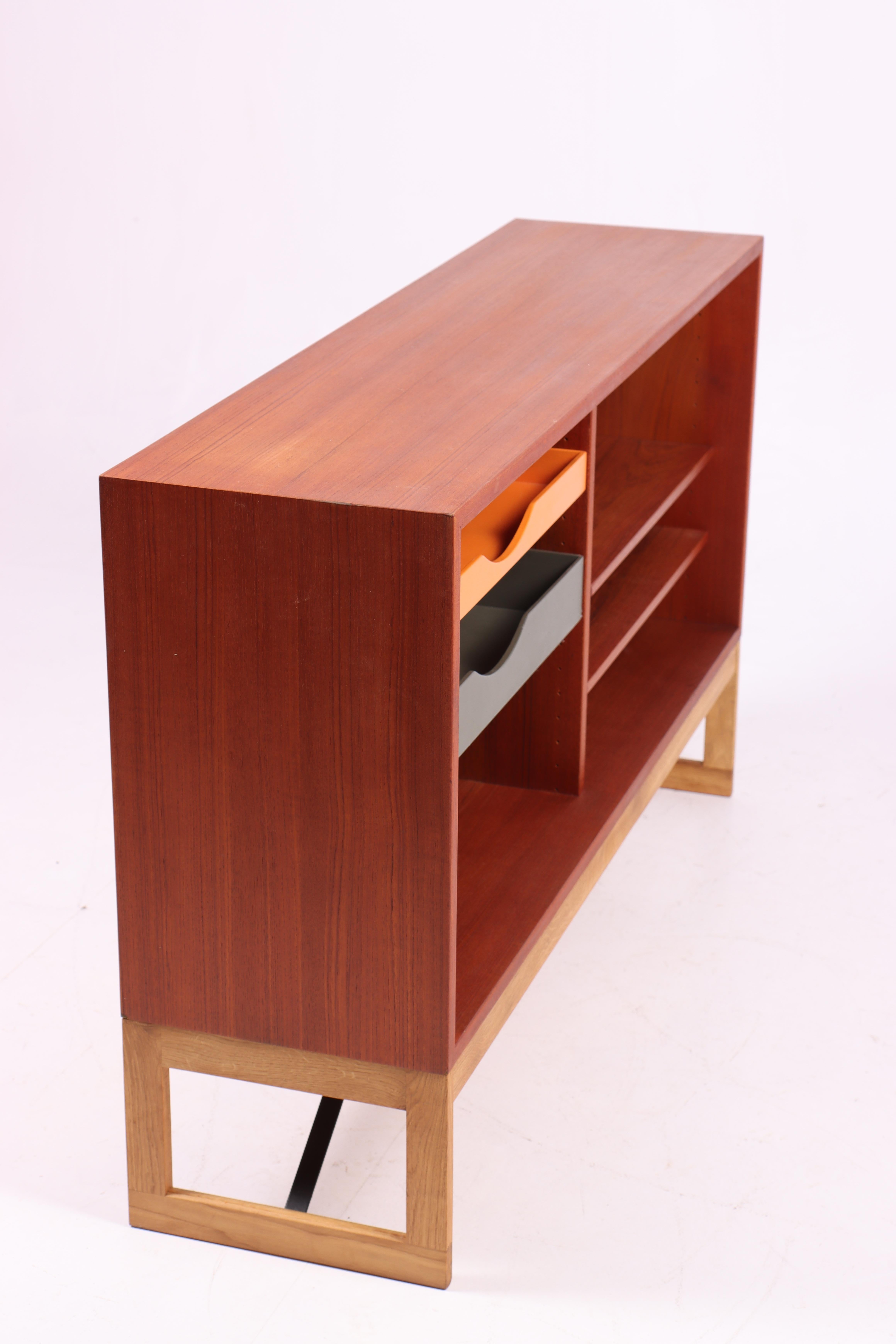 Mid-20th Century Low Midcentury Bookcase, Teak with Colored Drawers by Børge Mogensen For Sale