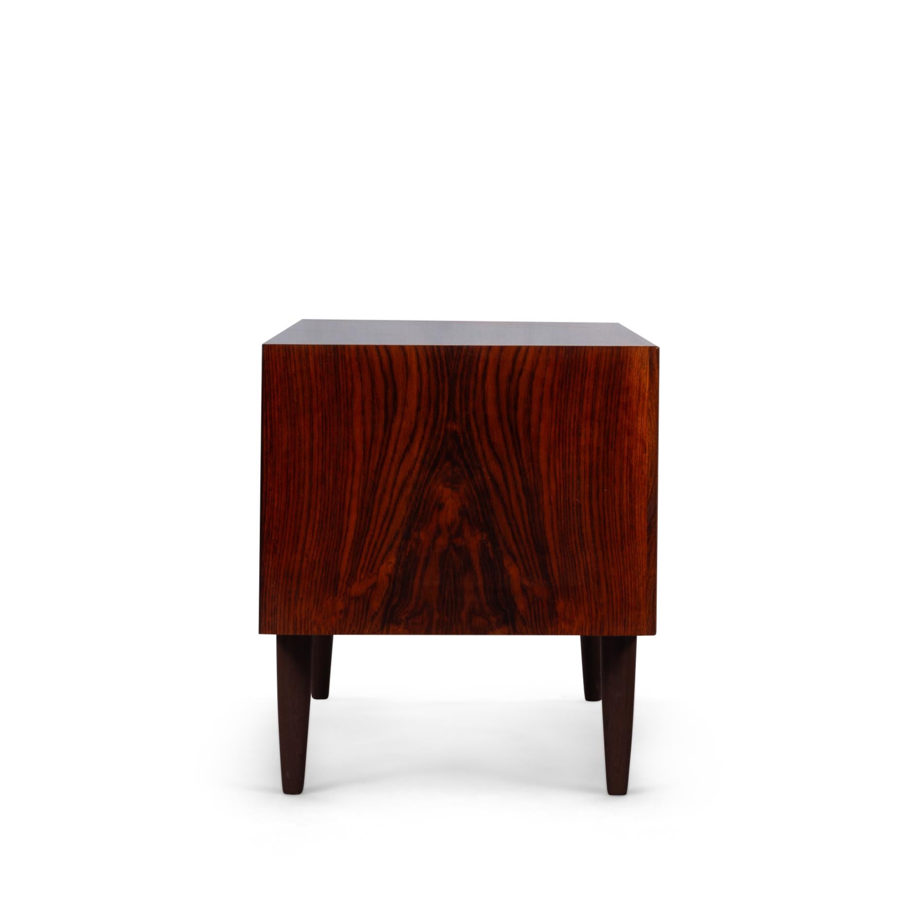 Mid-Century moderno Cassettiera bassa in palissandro del Medioevo di Brouer Møbelfabrik, anni '60 in vendita